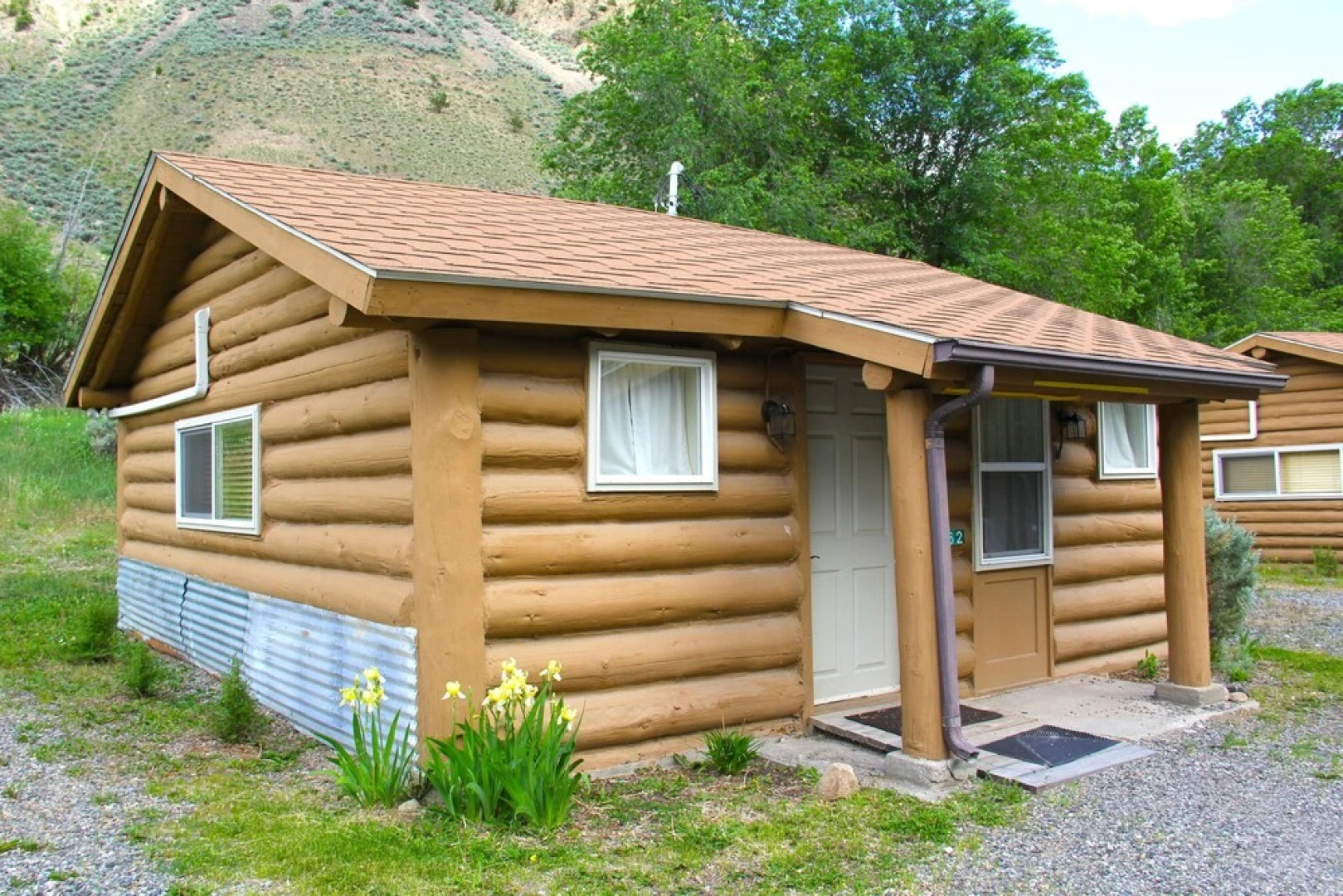 Yellowstone Hot Spring Cabins