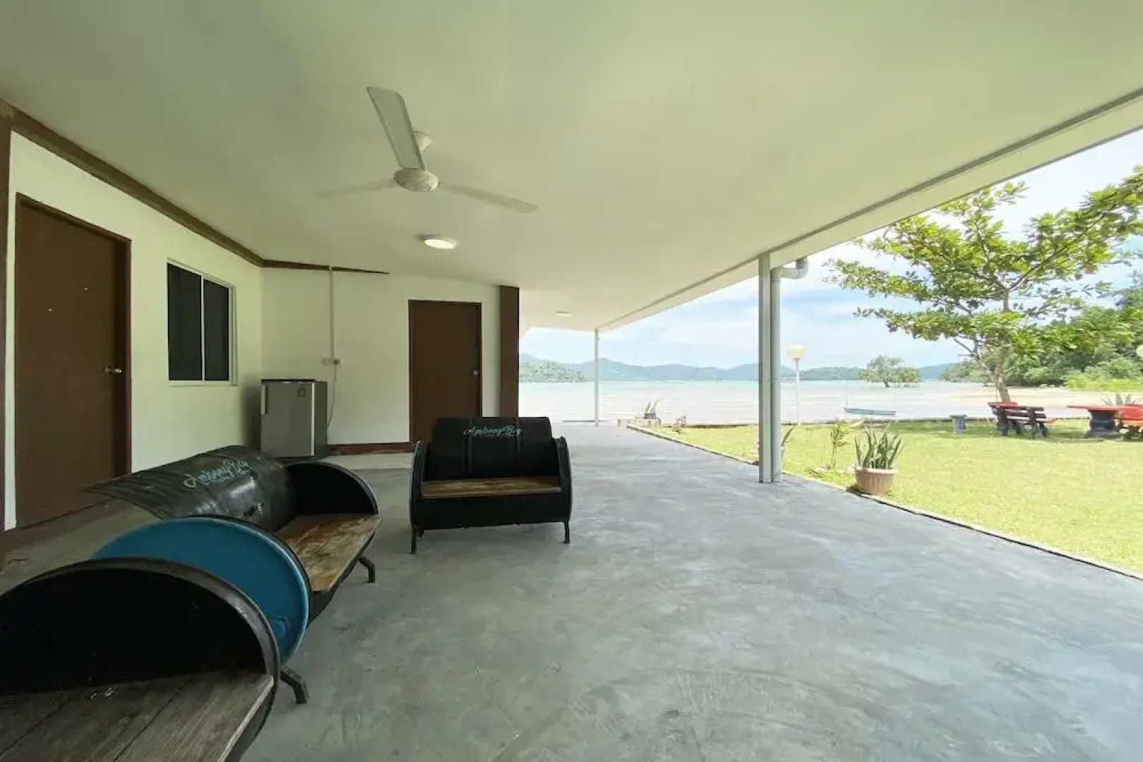 Ambong Bay Resthouse by Oyo Rooms