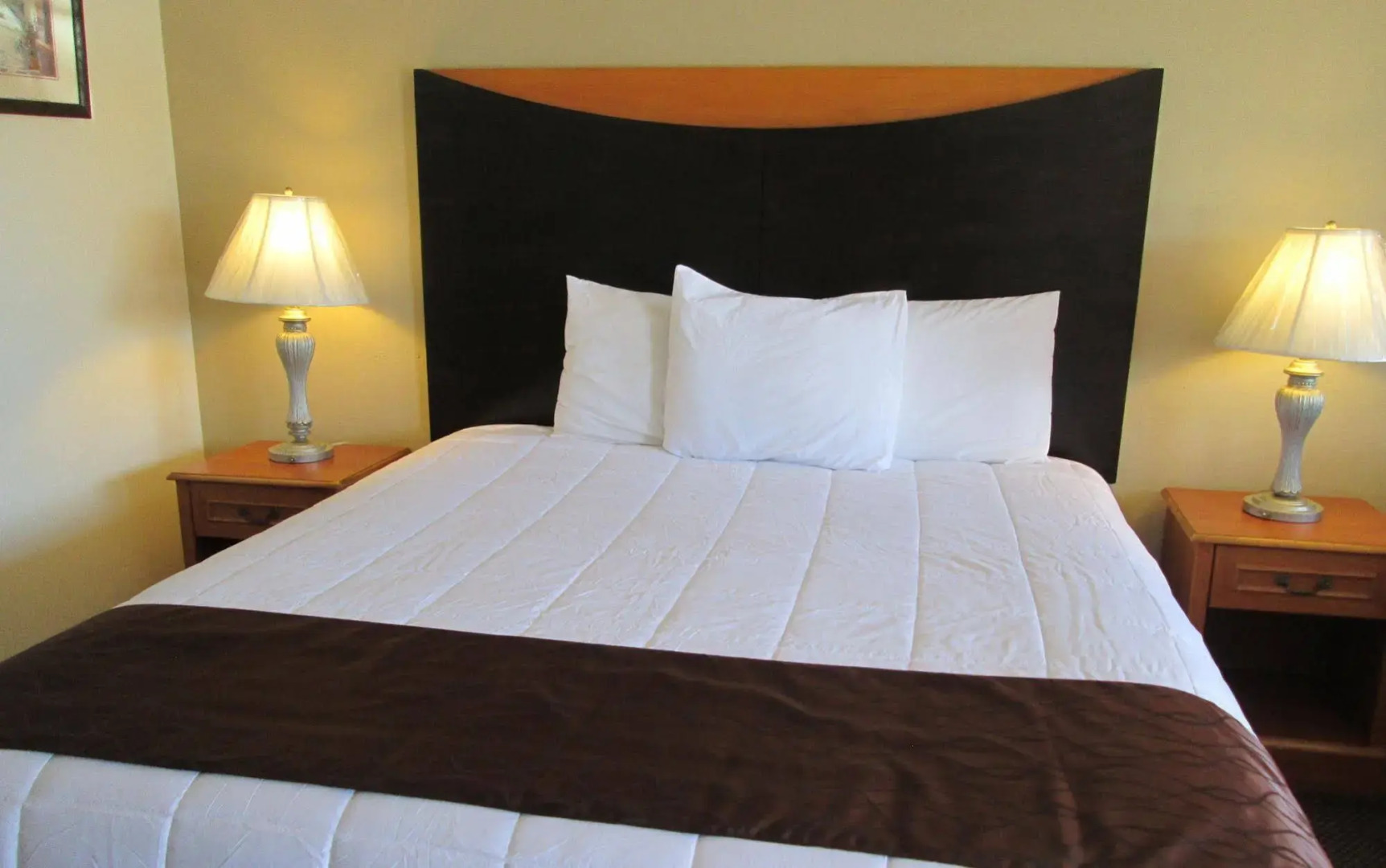 Town and Country Inn