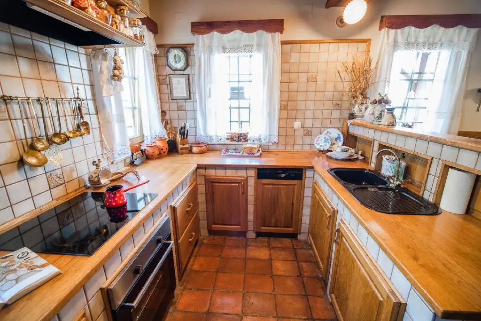 Authentic Countryside Villa With Hot tub