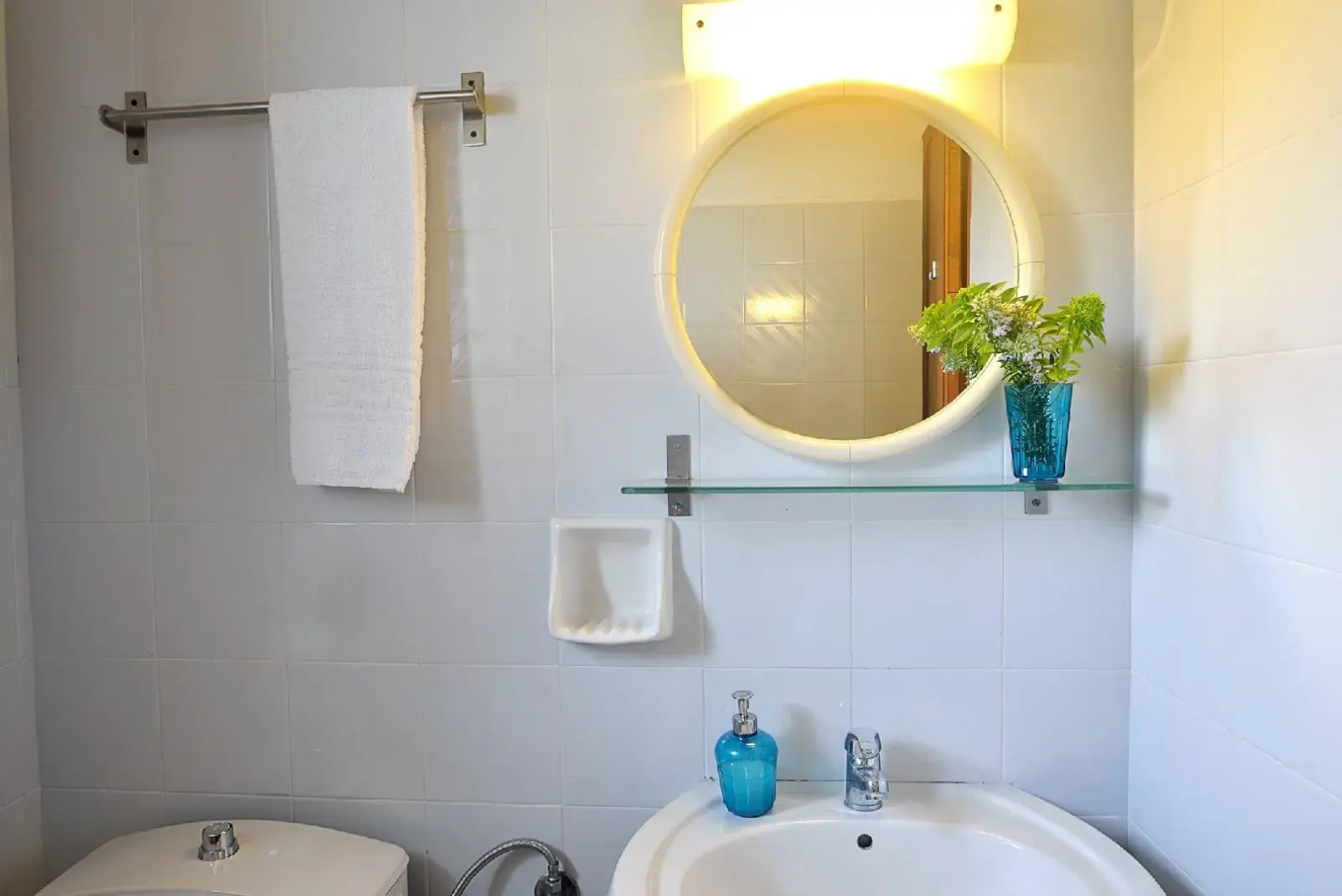 Captain's Apts Barbati