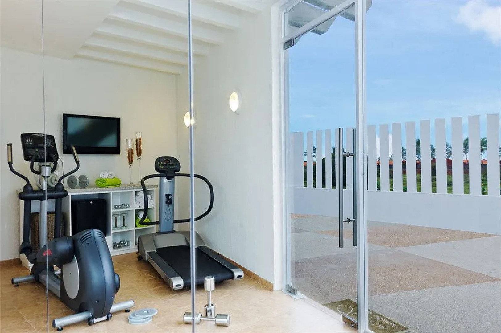 Agua Dorada Beach Hotel by Lidotel