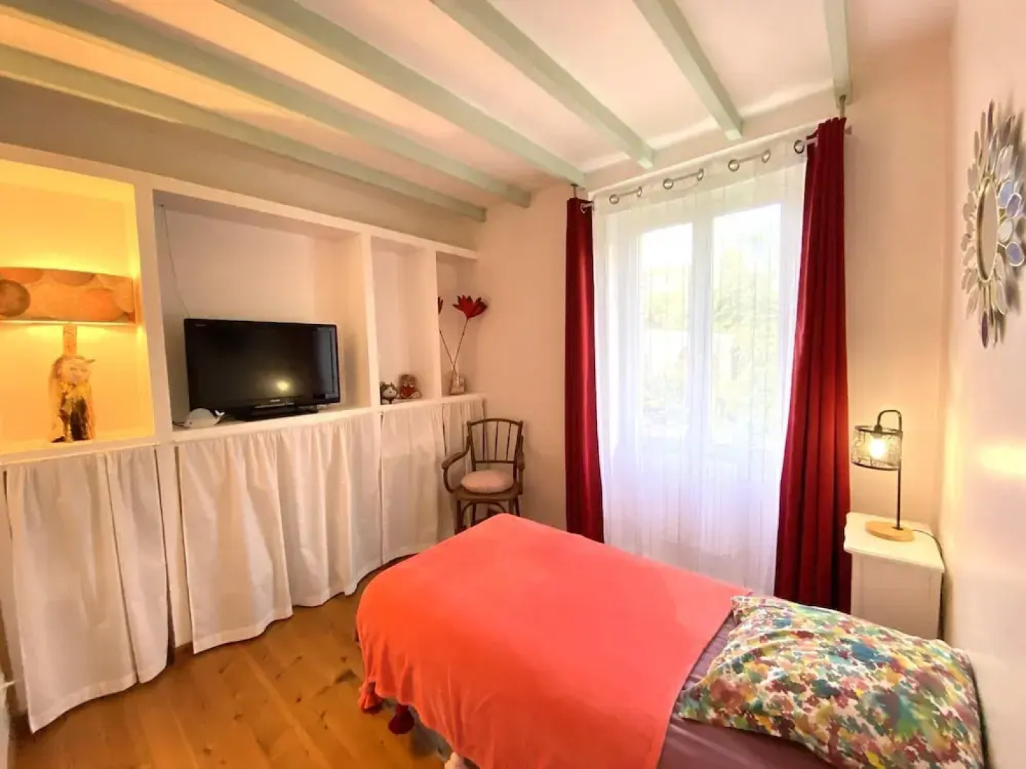 Charming Holiday Home With Garden in the Cotentin