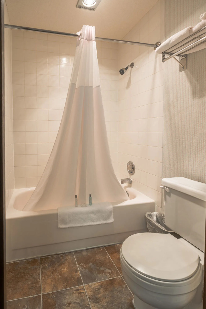 Cottonwood Suites Boise Riverside Downtown