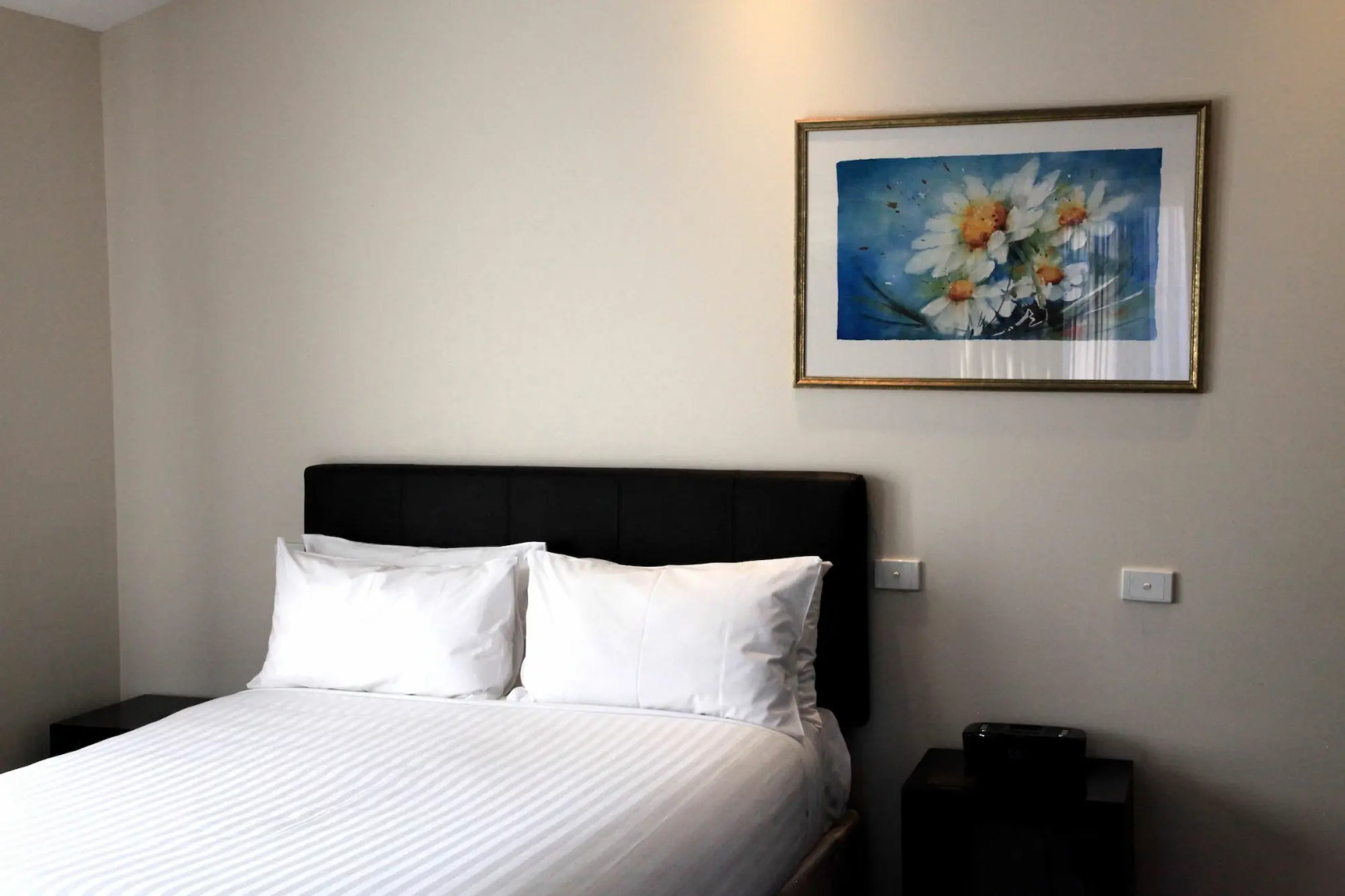 Travellers Motor Village