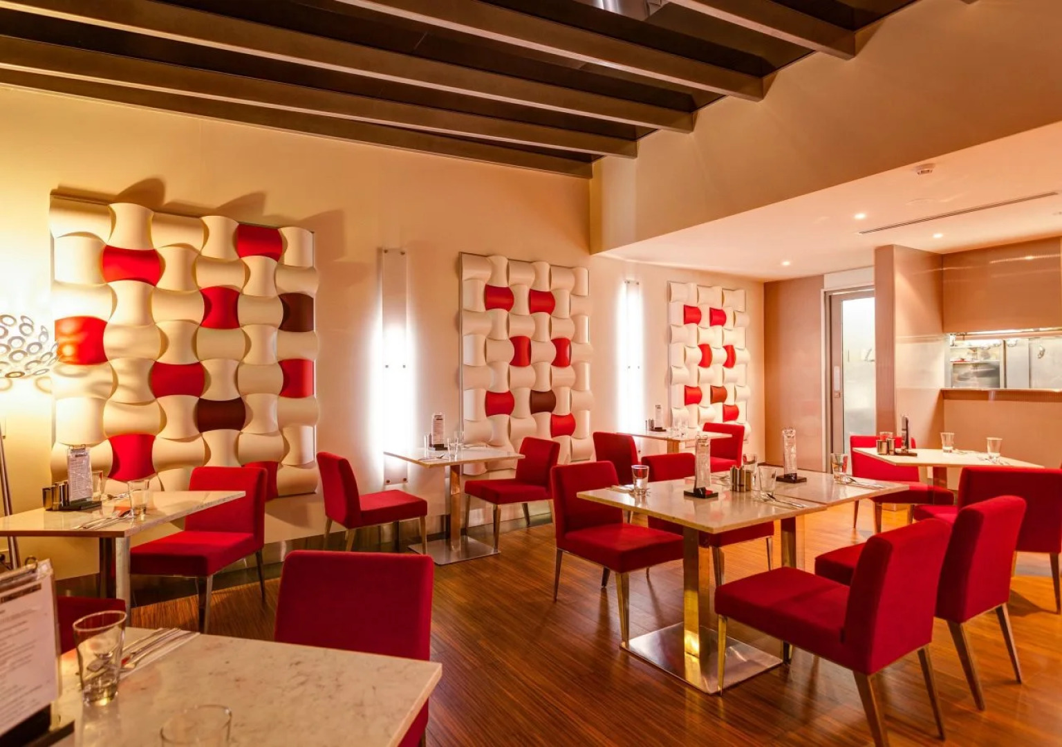 Mantra Charles Hotel Launceston