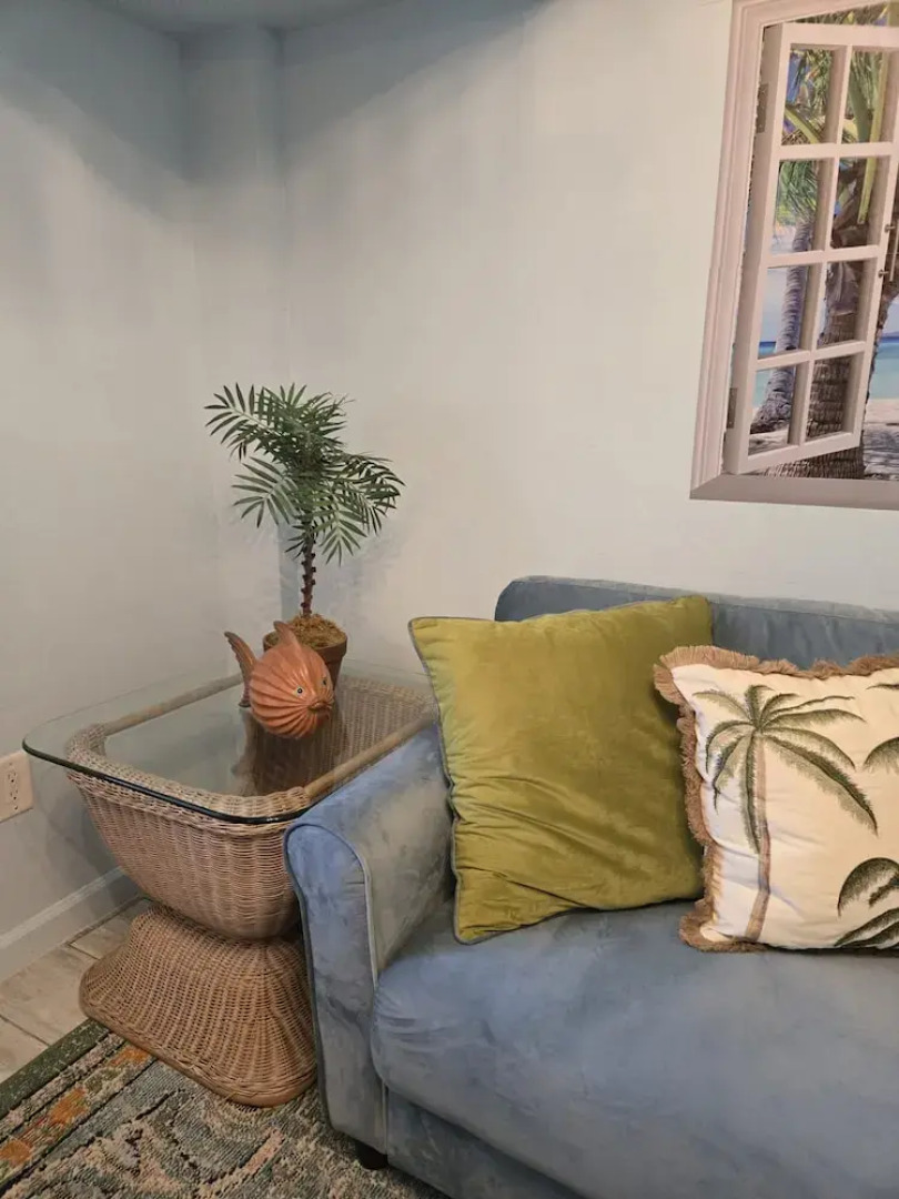 4 Bedroom Studio Luxury Suite