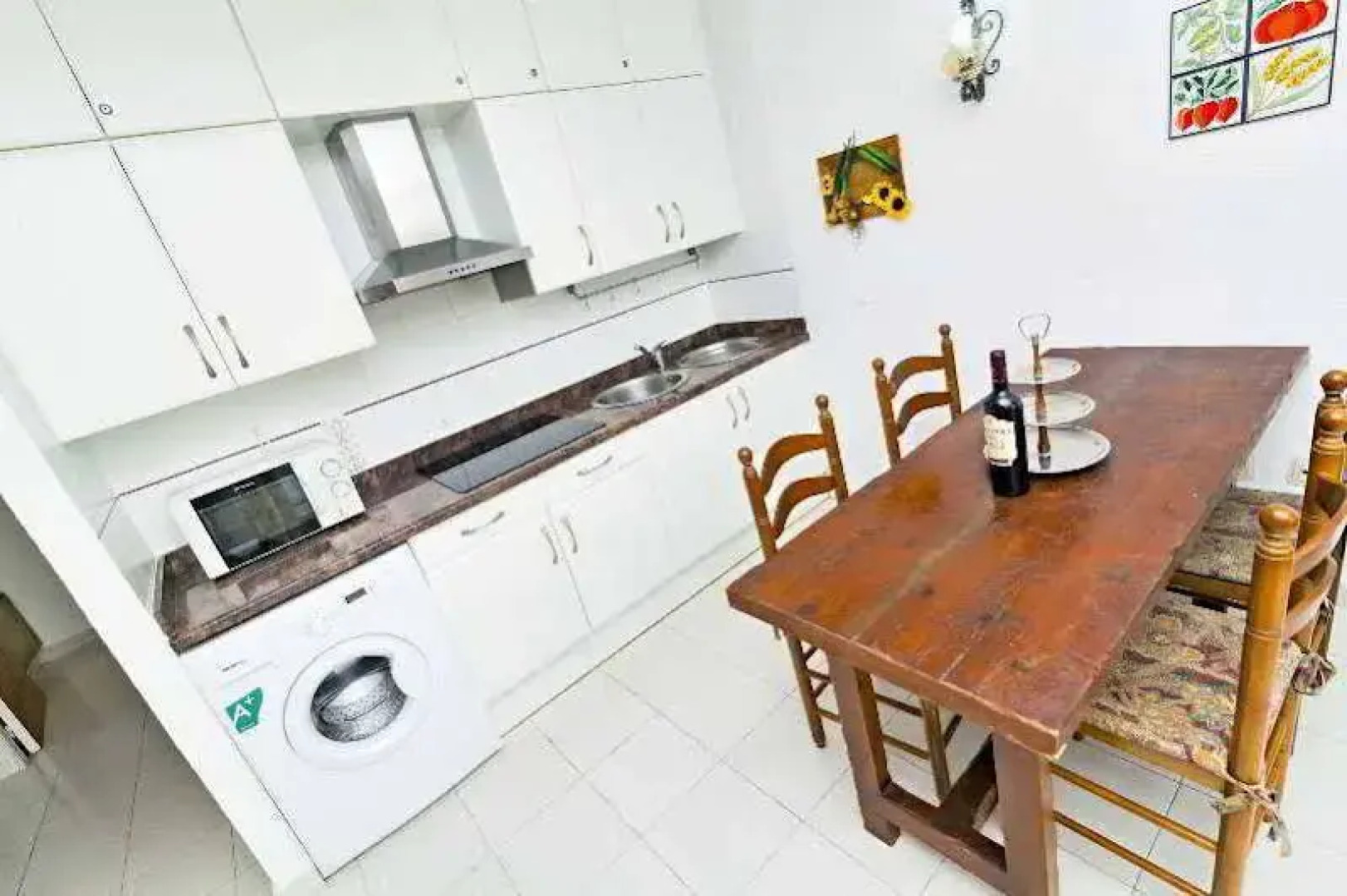 Apartamentos La Racona