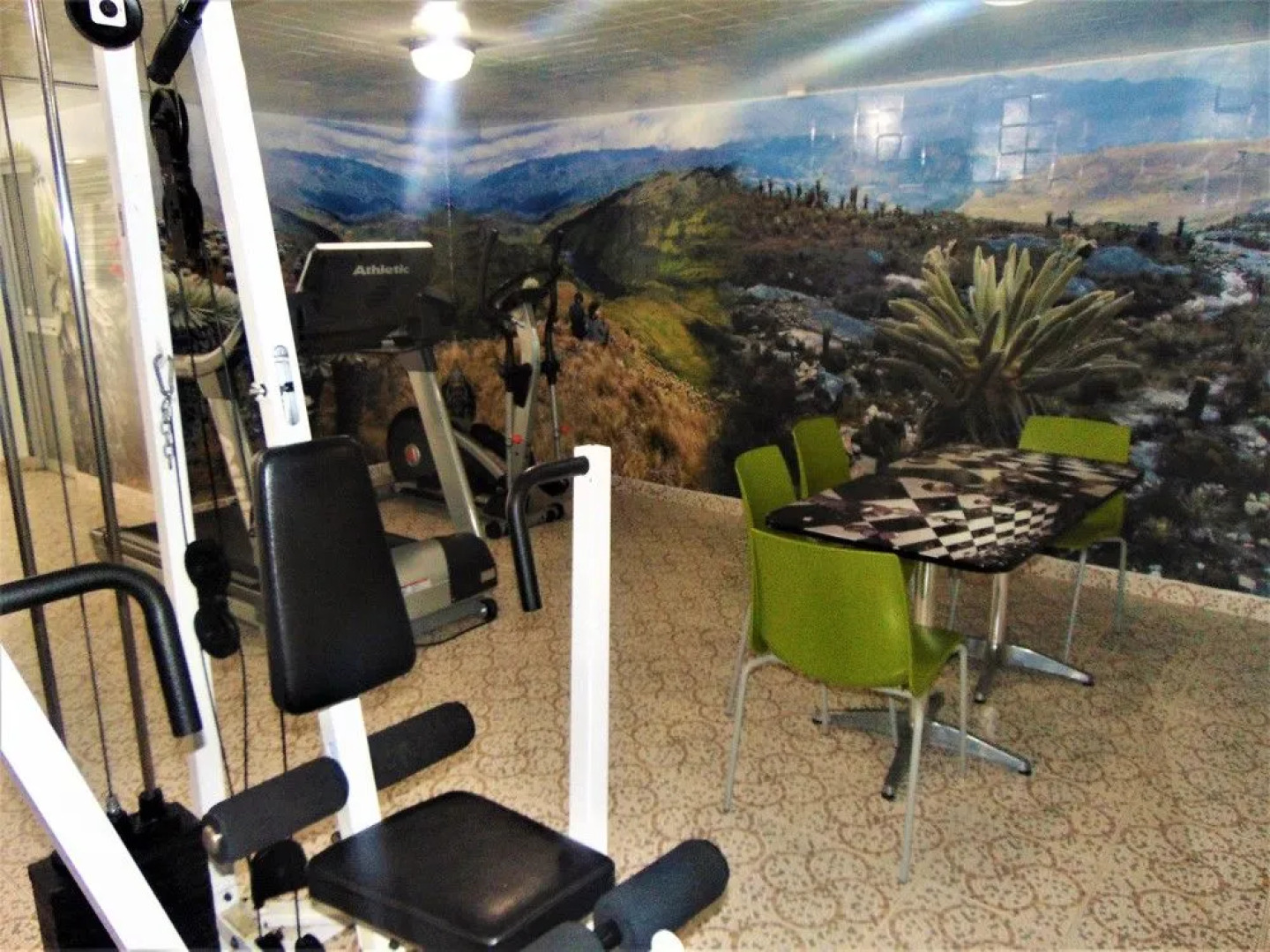 Hotel Hunza Y Centro De Convenciones