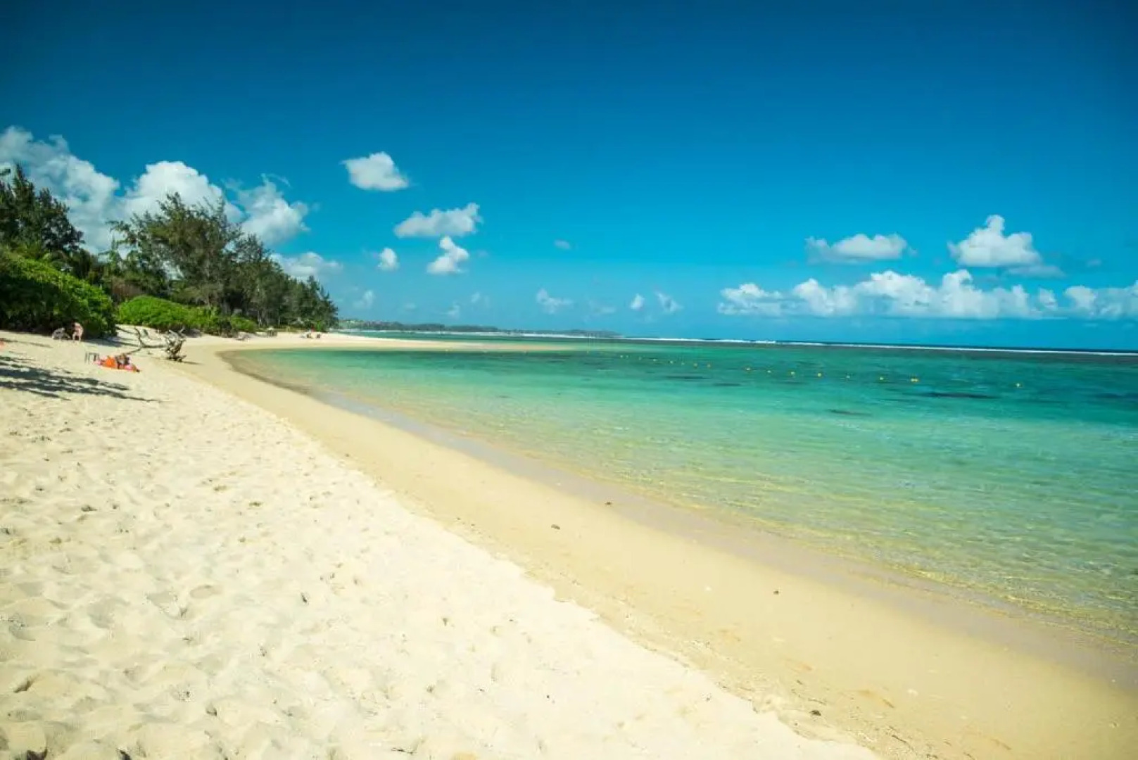 Villa Solara by Oazure