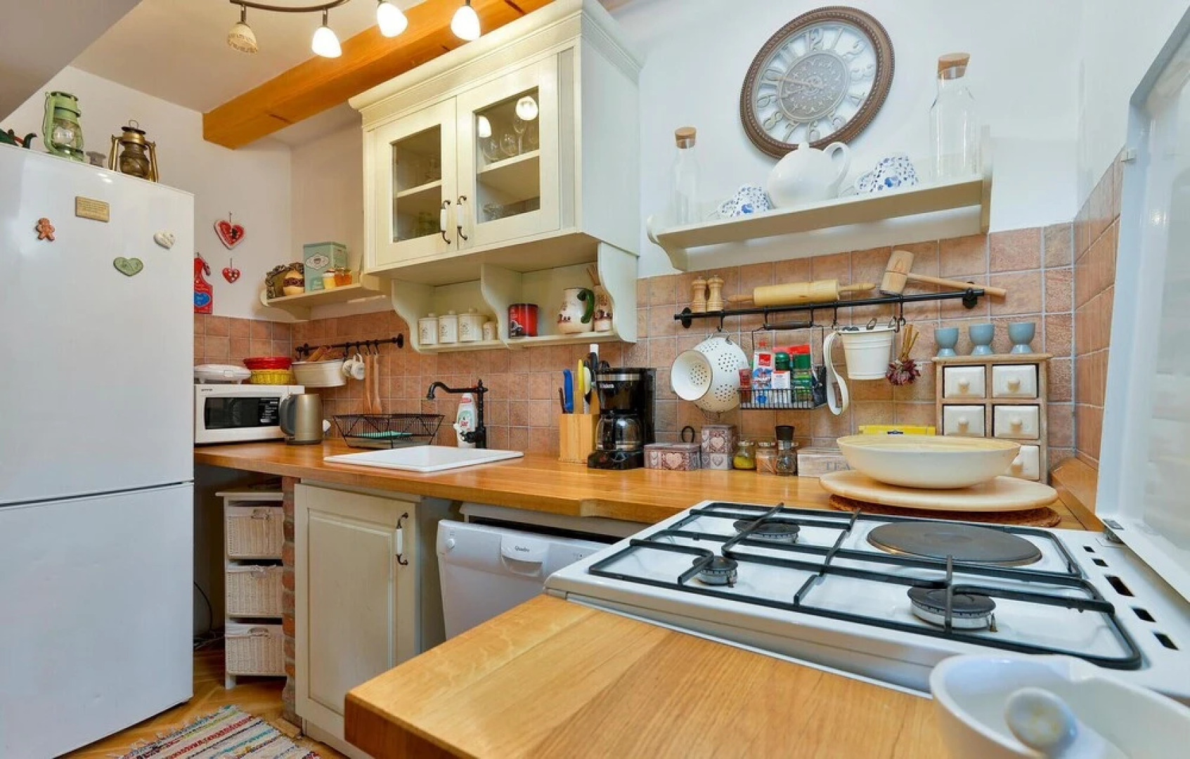 Awesome Home in Krapinske Toplice With 2 Bedrooms, Wifi and Outdoor Swimming Pool