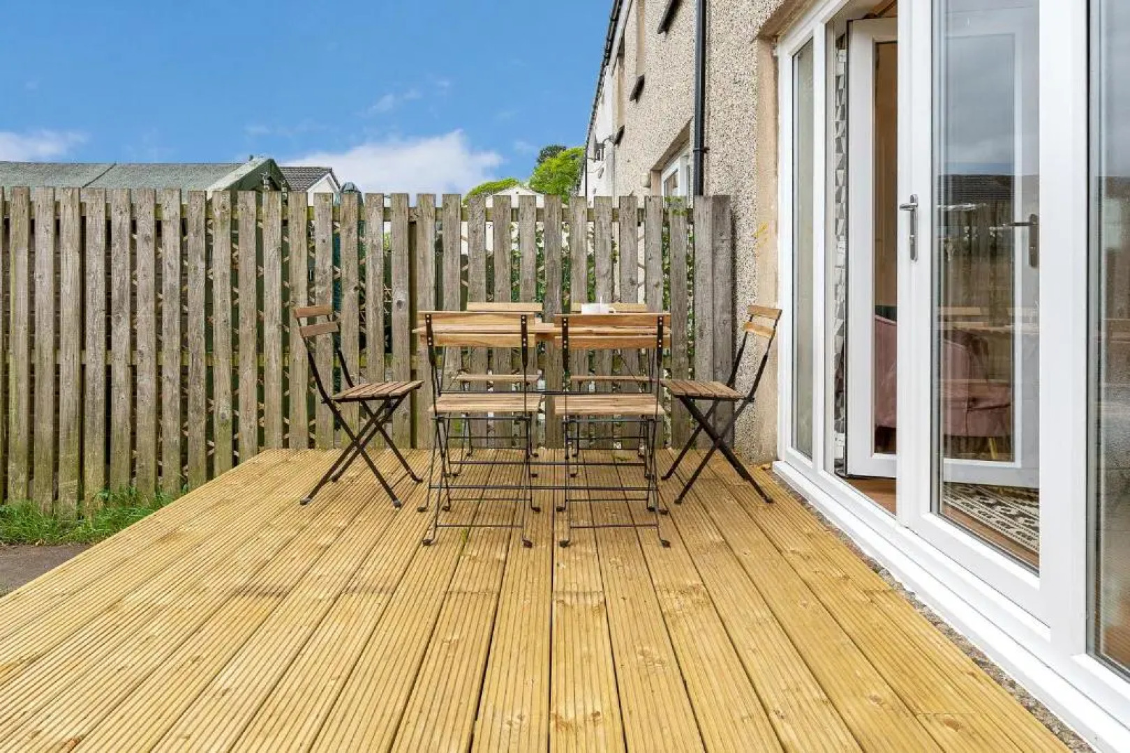 Cheerful Stays - Livingston - 4 Bedroom 3 Bath Home