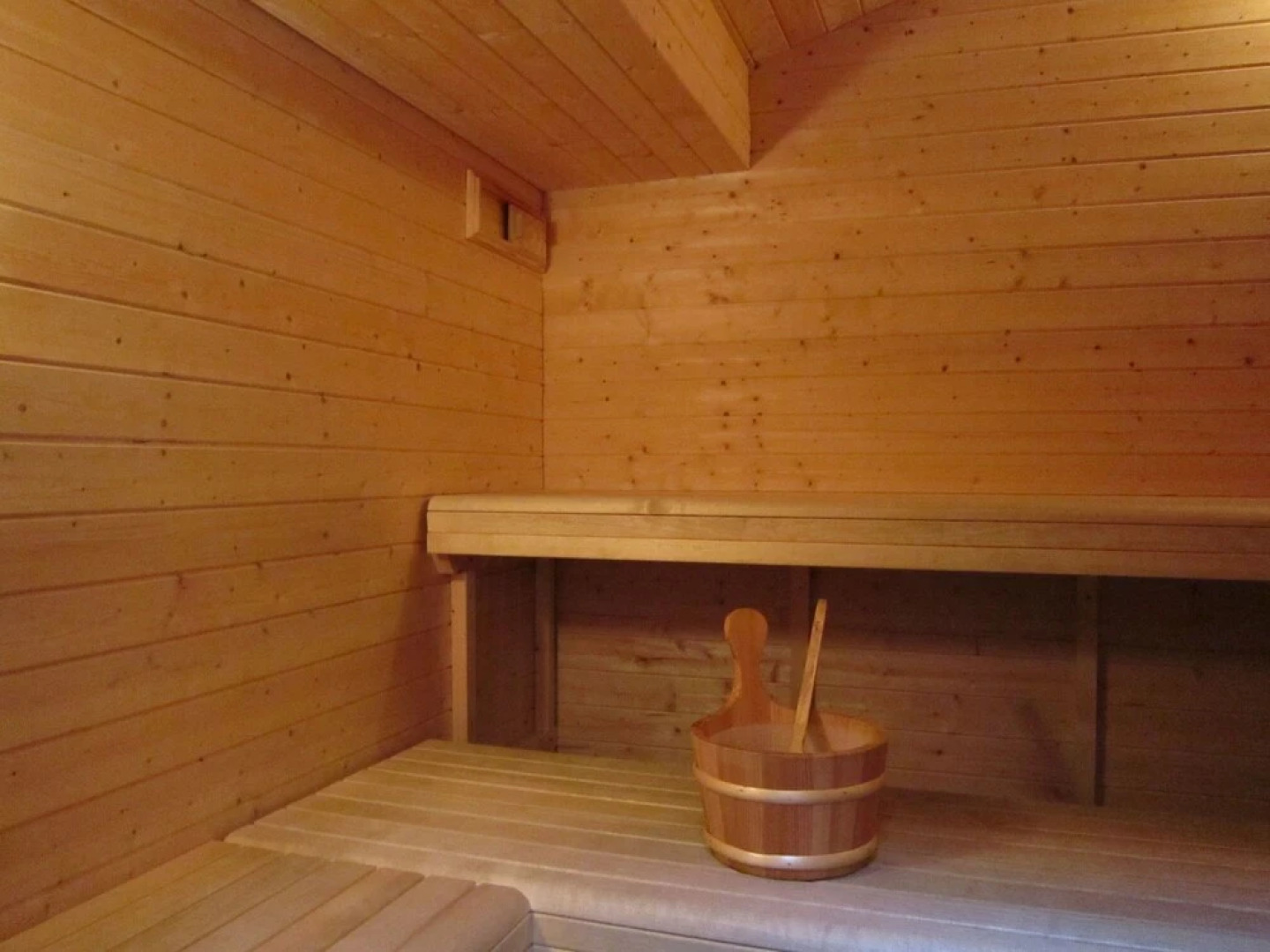 Pleasant Holiday Home in Lazise With Swimming Pool