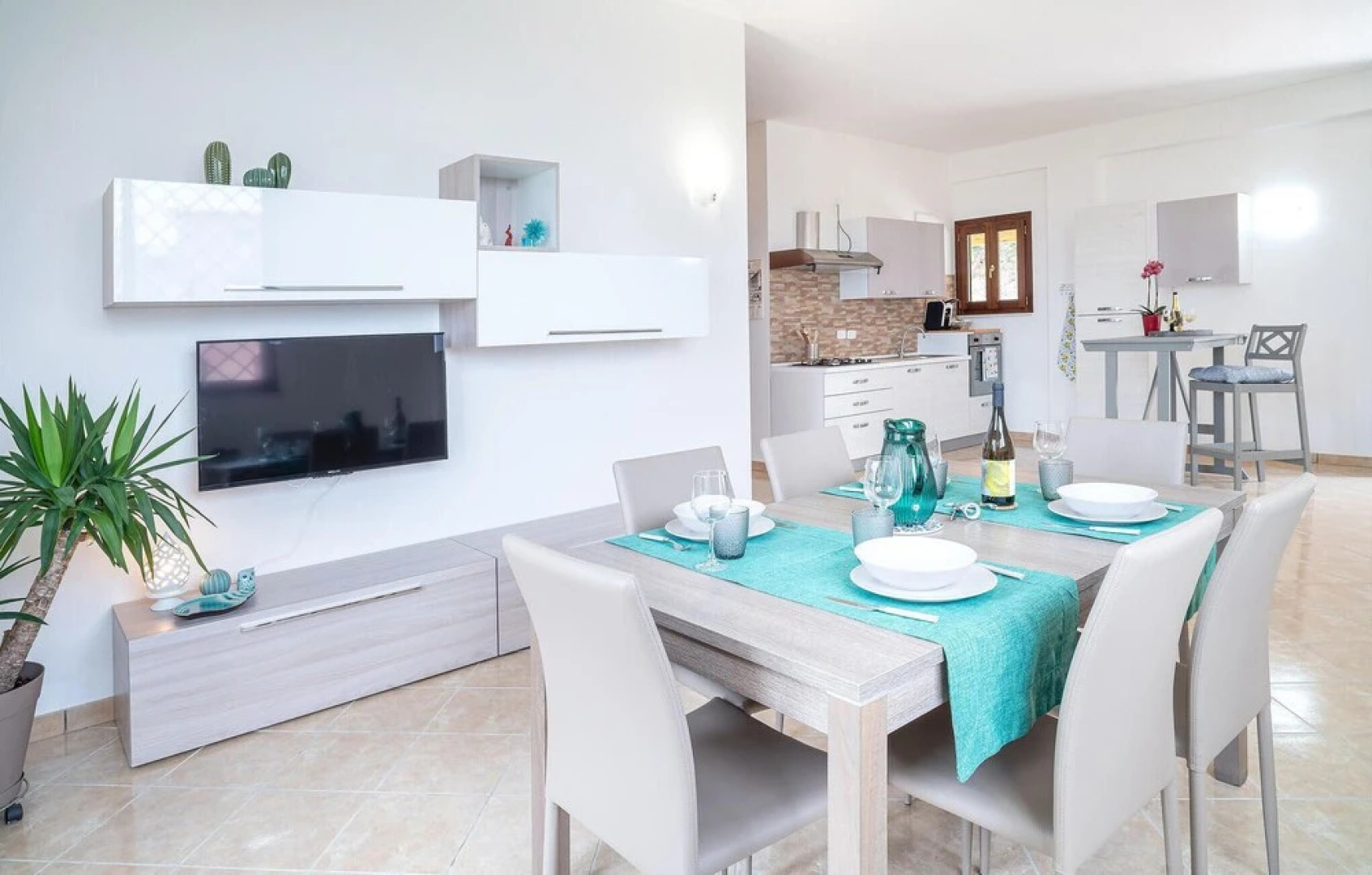 Nice Home in Laureana Cilento With 3 Bedrooms, Wifi and Jacuzzi