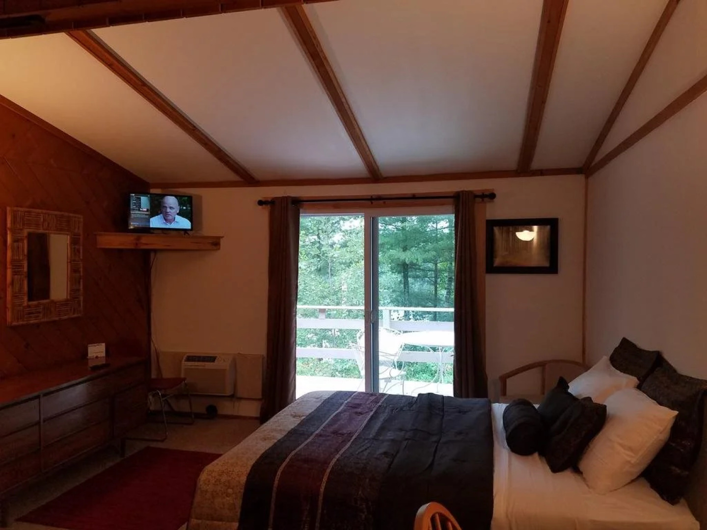 Eunica's Beaver Lodge