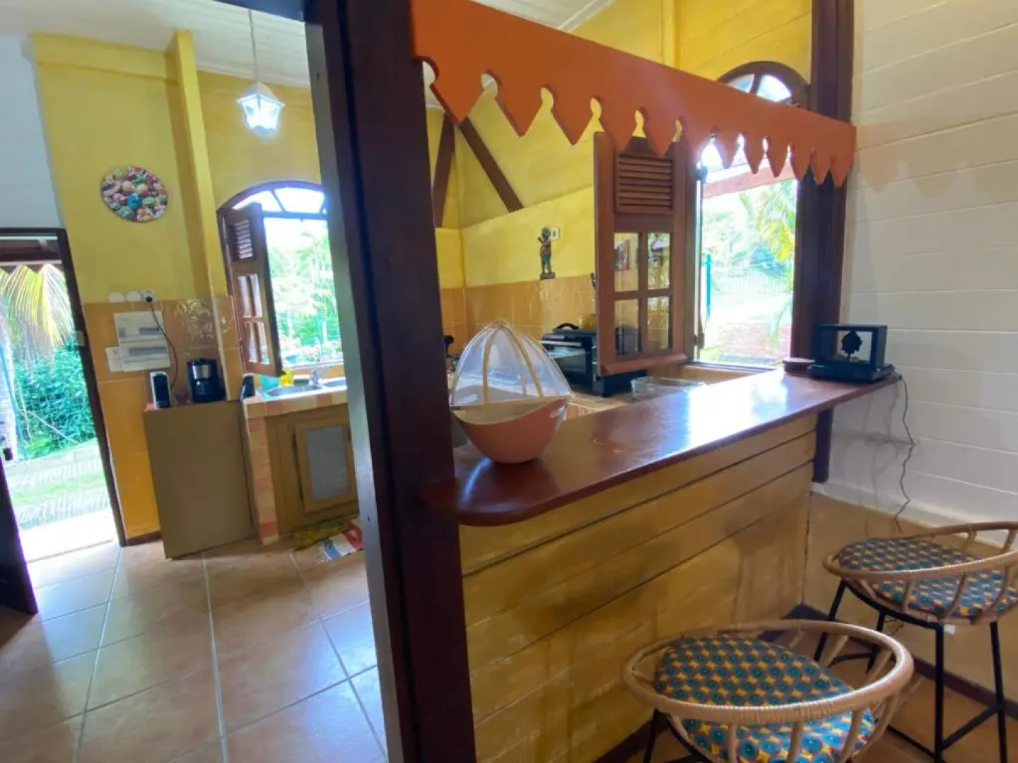 Magnifique Lodge en bois avec piscine et jardin de 800 m2
