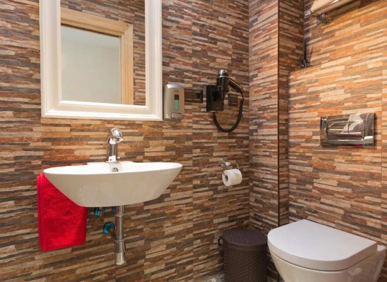 Salamandra Plaza B&B