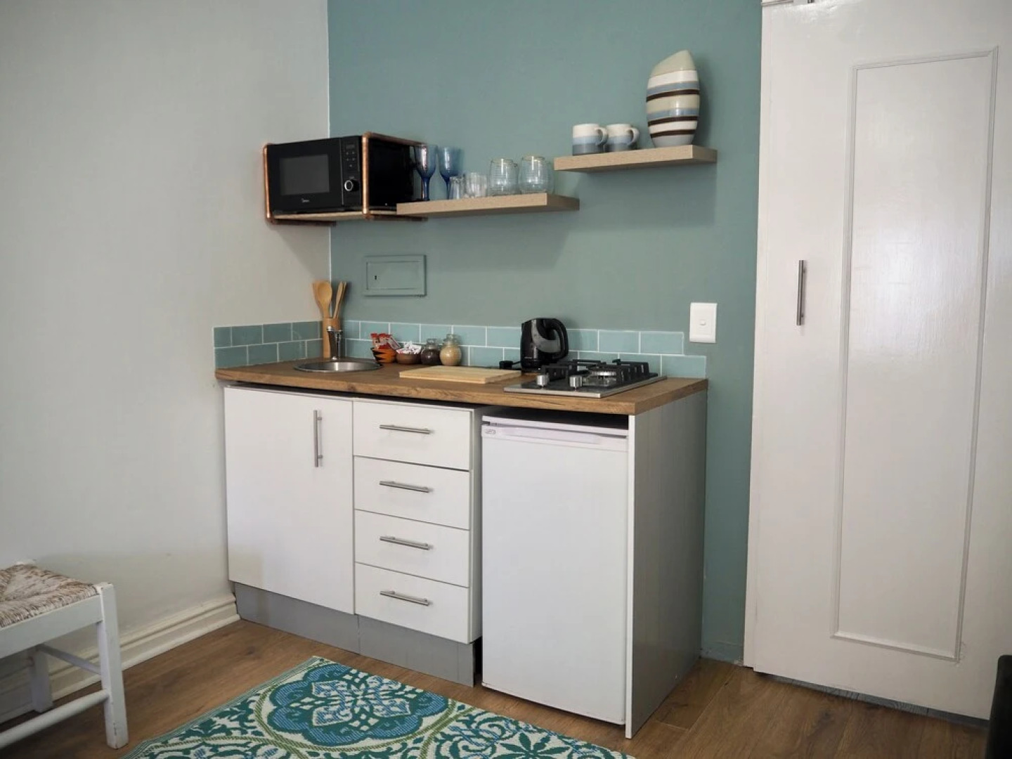 African Breeze Guest House