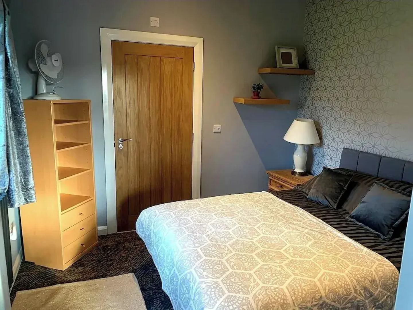 Y Caban-the Cabin-1 Bed-sleeps 2-parking-fast Wifi