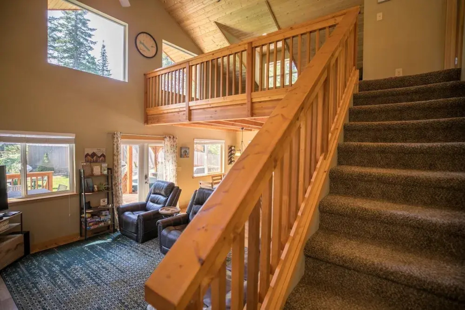 Paws In The Mountains 2 Bedroom Home by NW Comfy Cabins by RedAwning