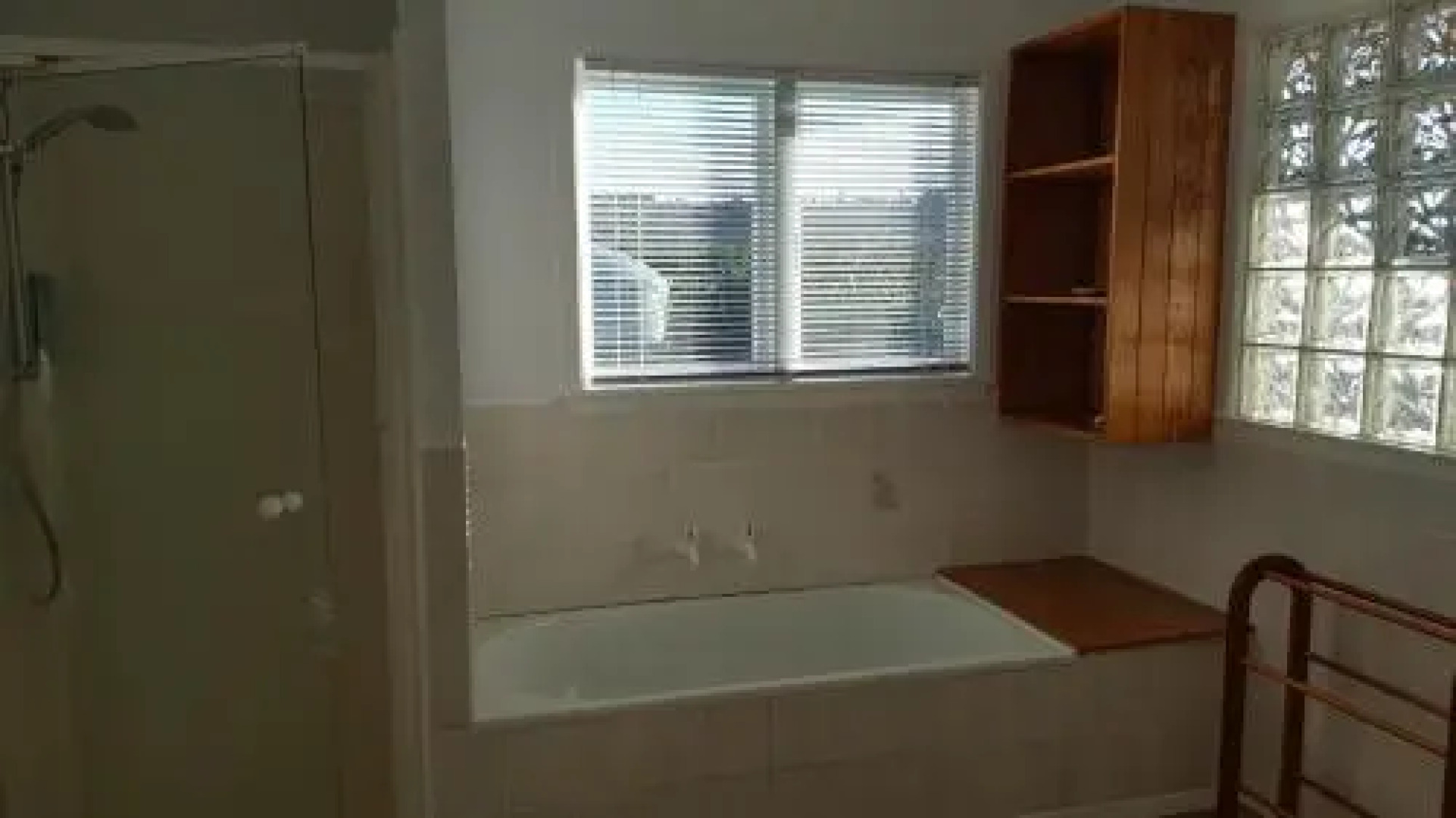 Hot Water Beach Surf Sound Cottage