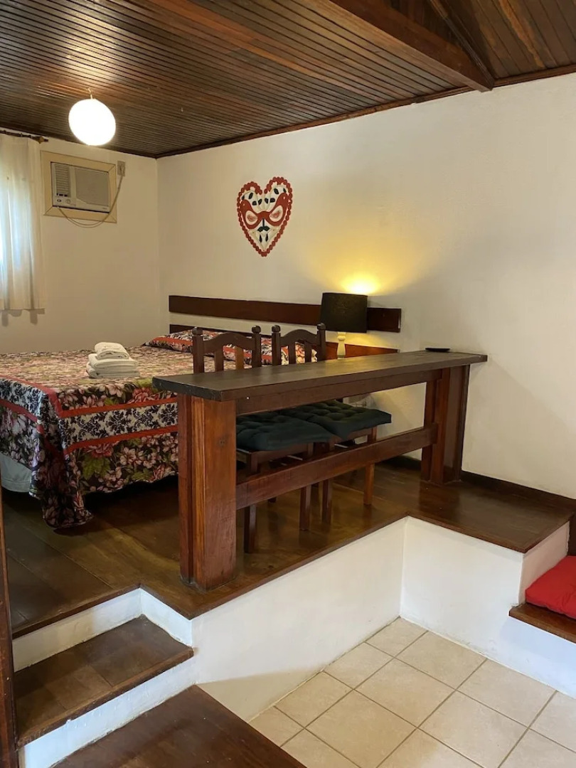 Village Colonial Hotel