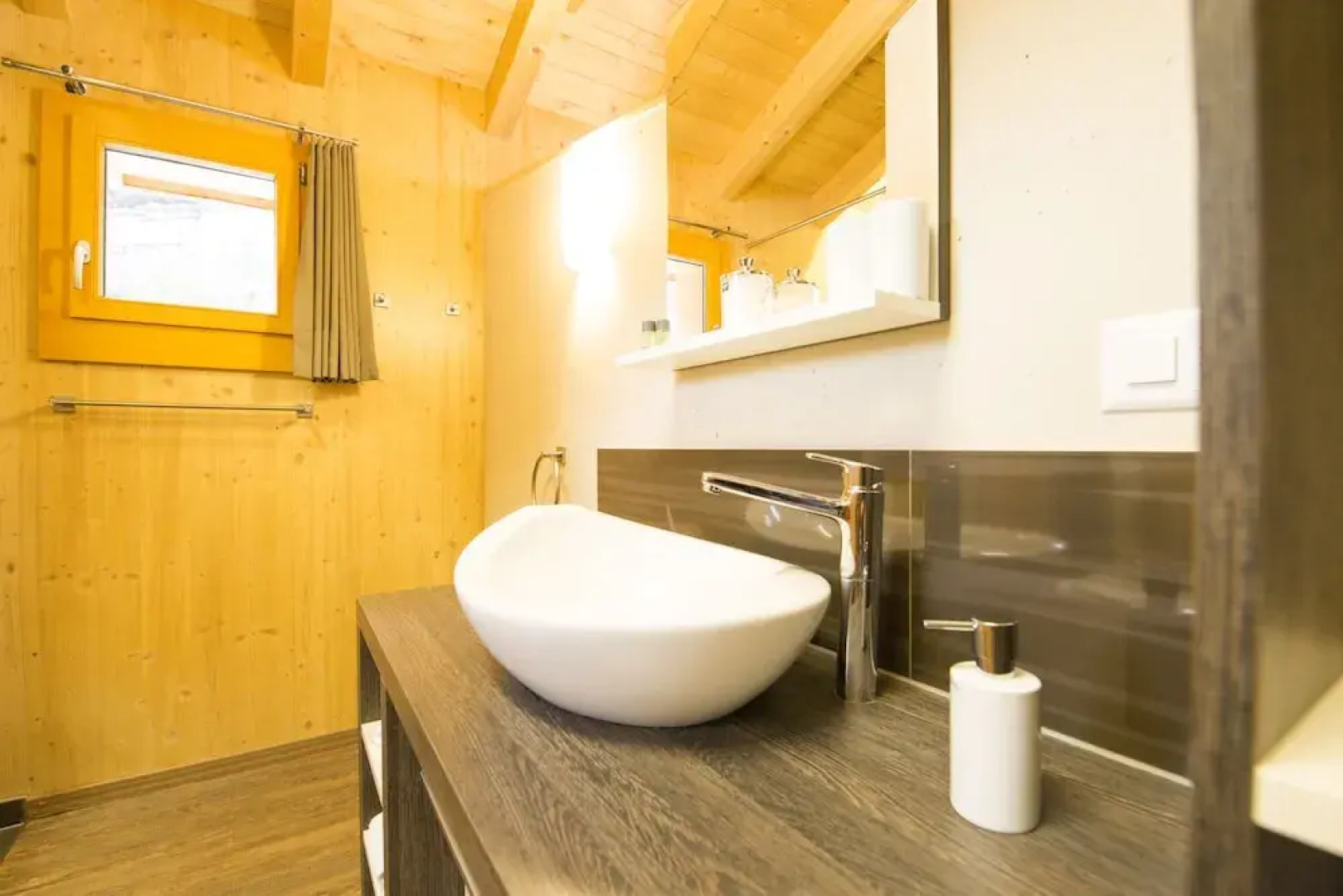 Easy-Living Luzern - Budget Rooms