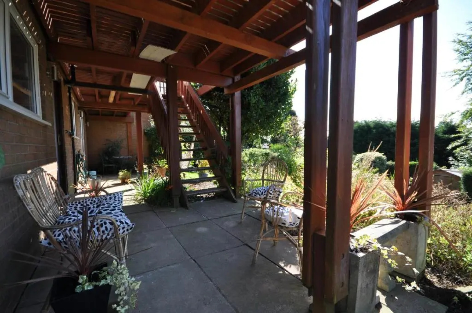 The Garden Apartment, Near Airport & City