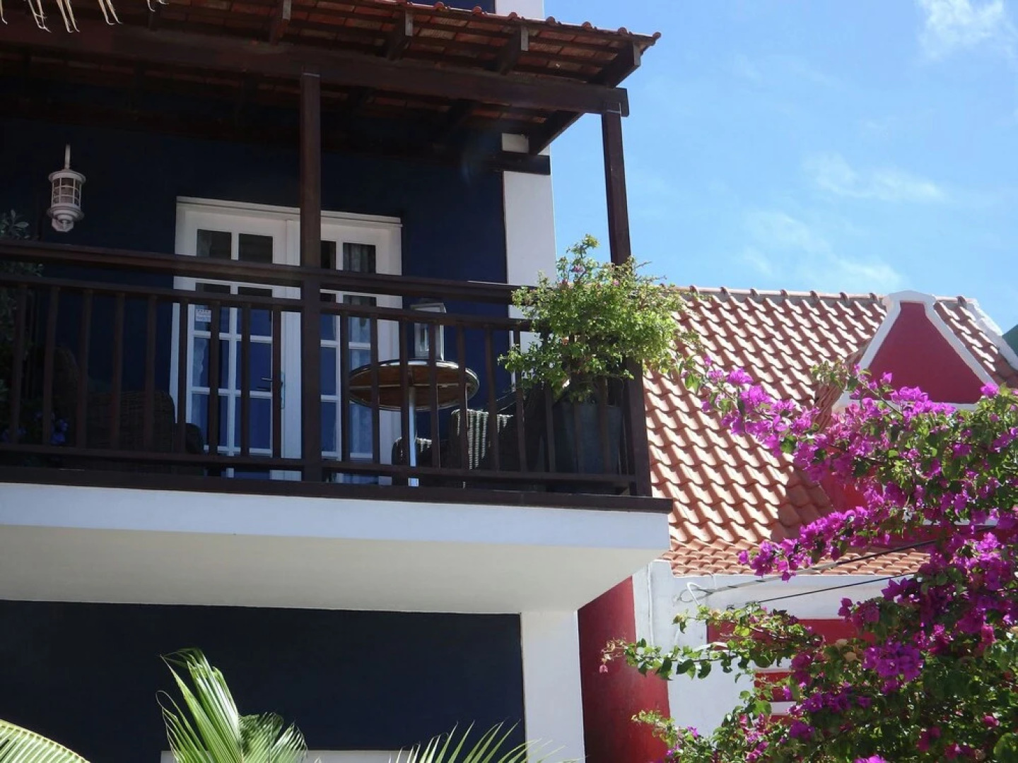 Luxurious and hip Apartment in the Historic Town of Willemstad and the sea