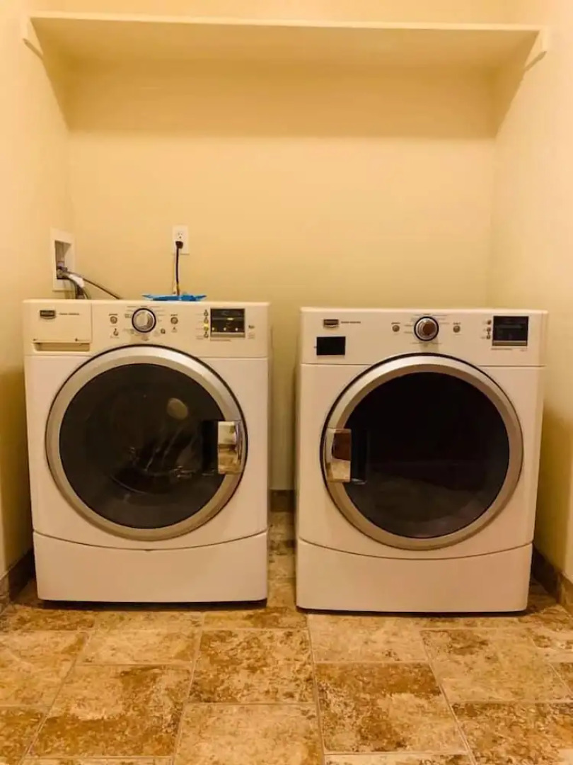 CB&M Executive Suites