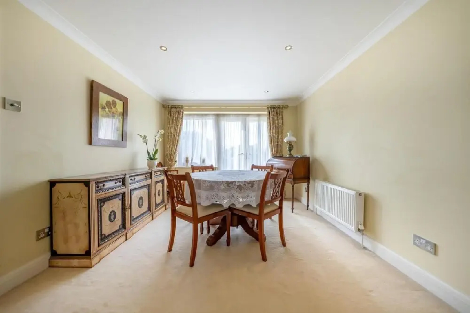NEW 3BD Flat in the Heart of Bushey