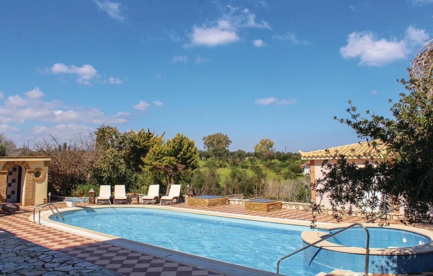 Nice Home in Koroni with Hot Tub, WiFi, Outdoor Swimming Pool