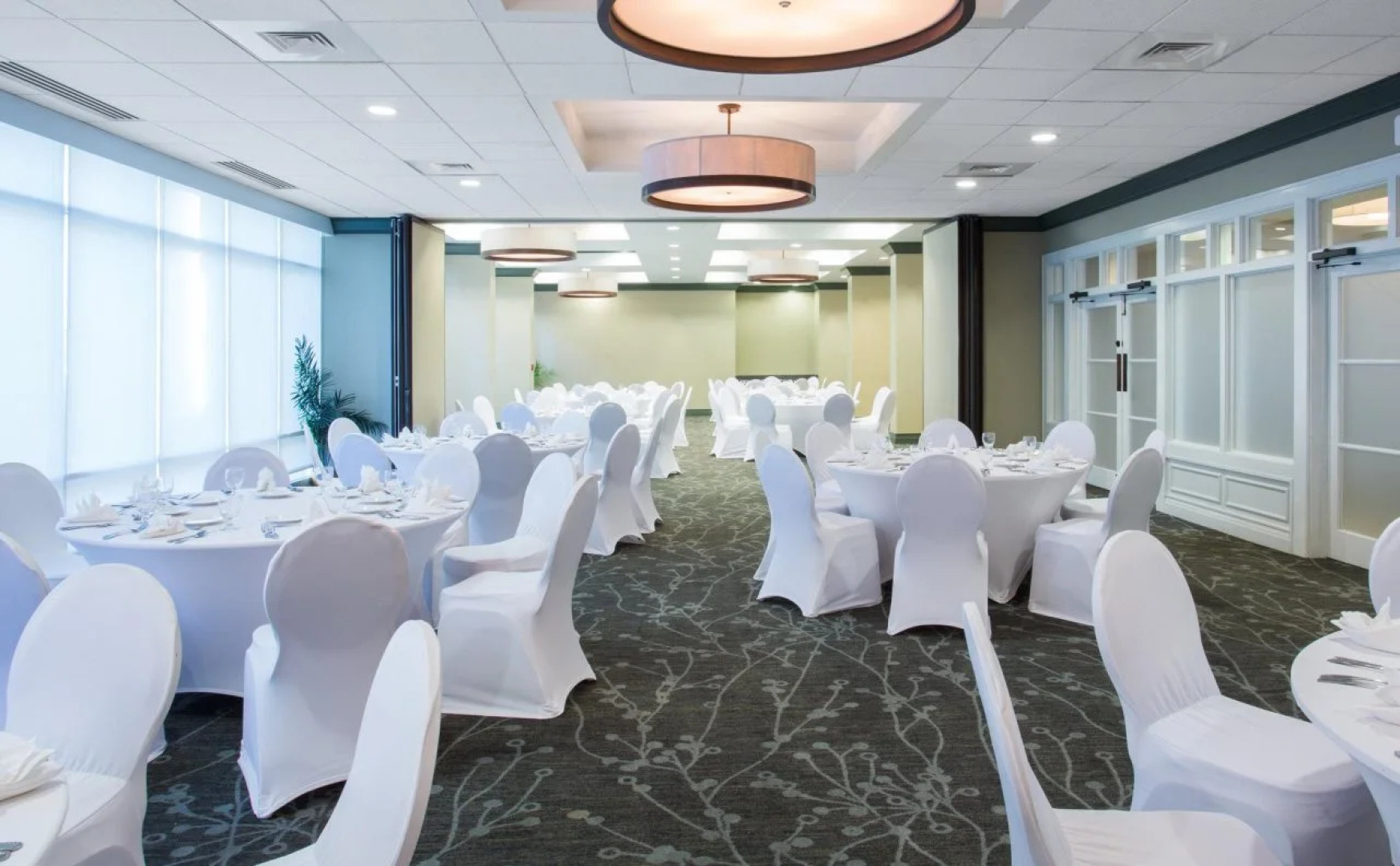 Crowne Plaza Melbourne - Oceanfront by IHG