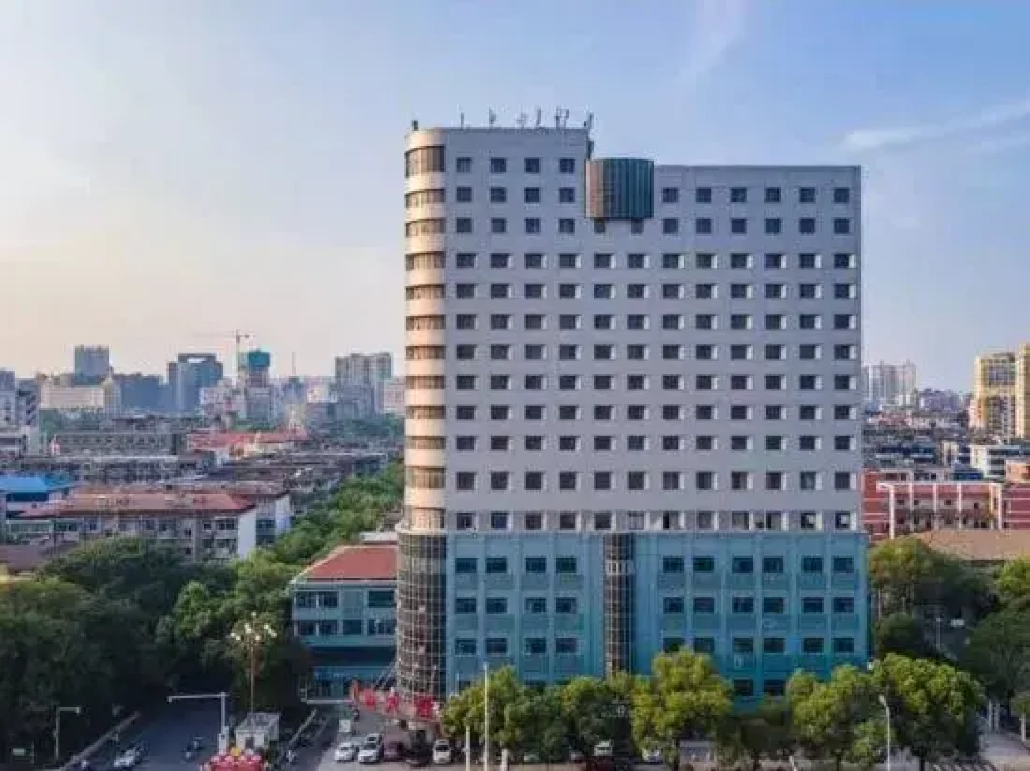 Jun Lai Hotel