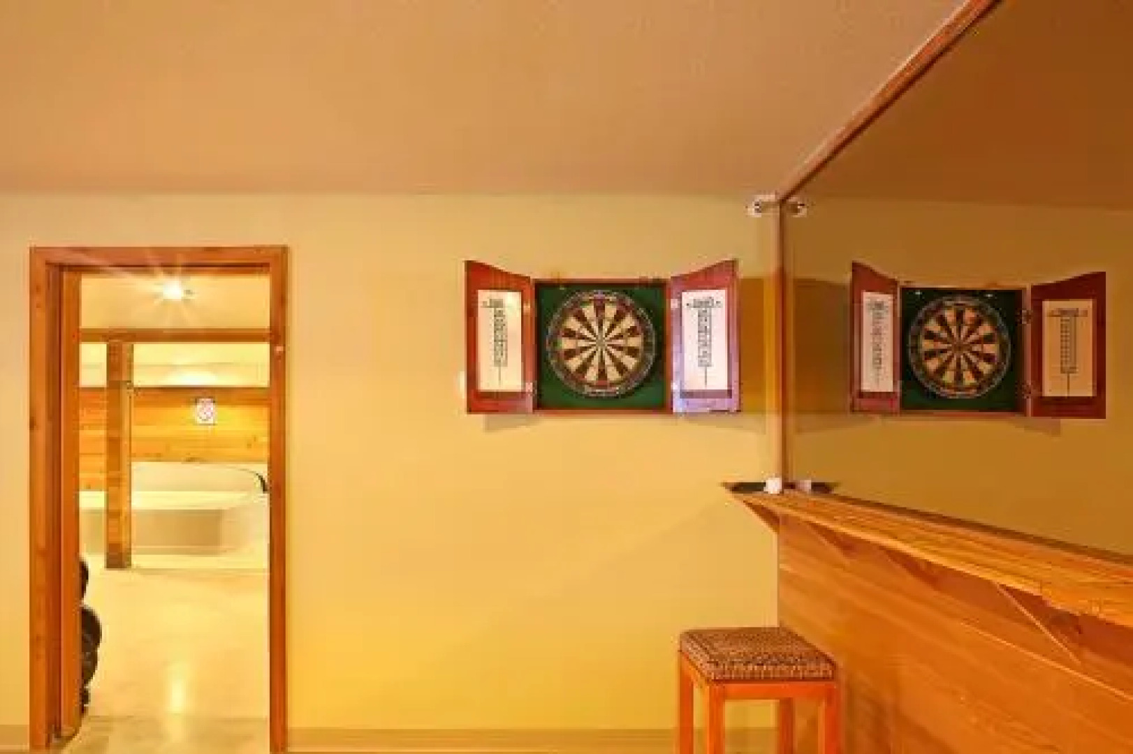 Lac Le Jeune Wilderness Resort