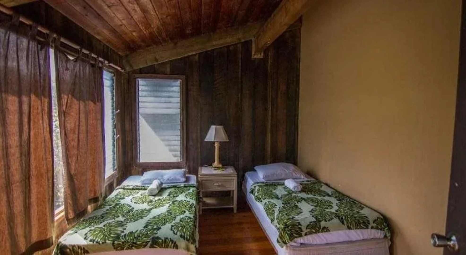 Backpackers Vacation Inn and Plantation Village