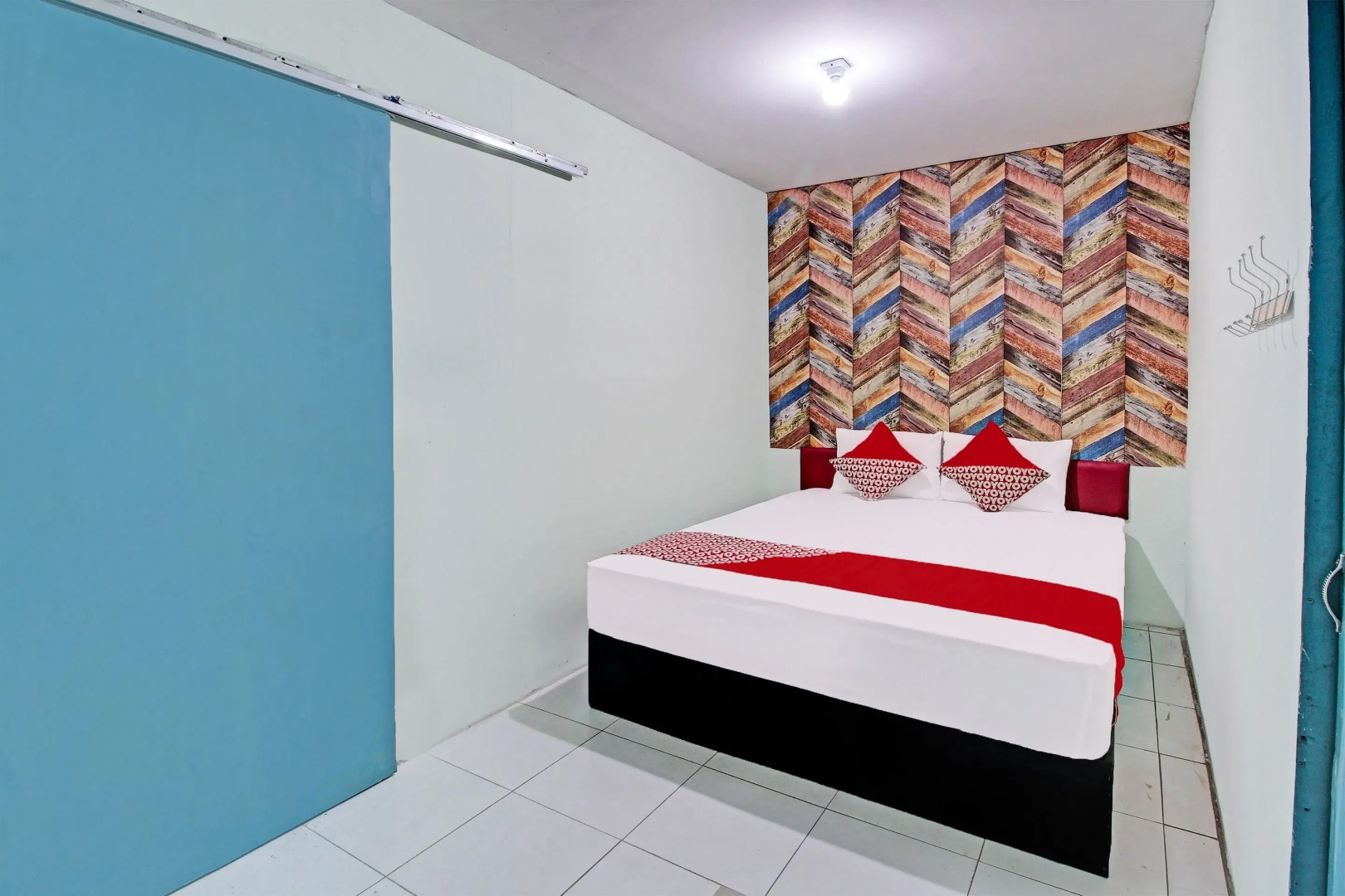 OYO Life 92032 Utama Hotel & Karaoke