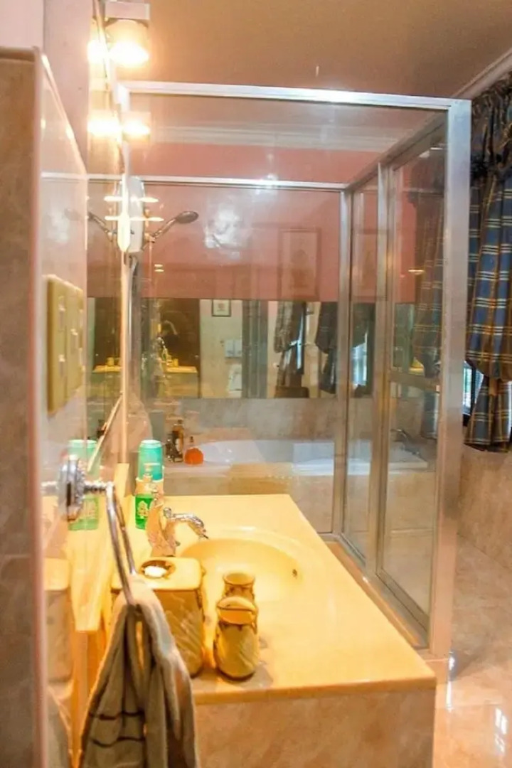 Treasure Bay Dive Resort