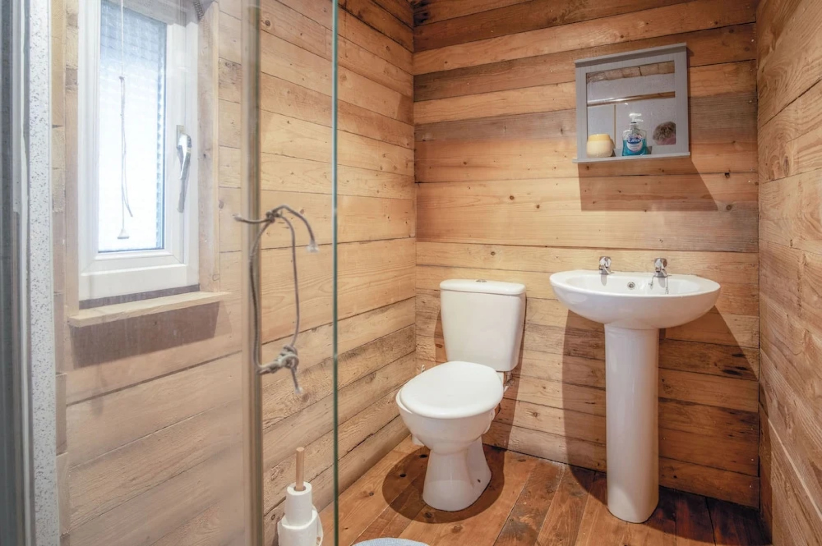 The Hygge Hut - 1 Bed - Freshwest Beach Retreat