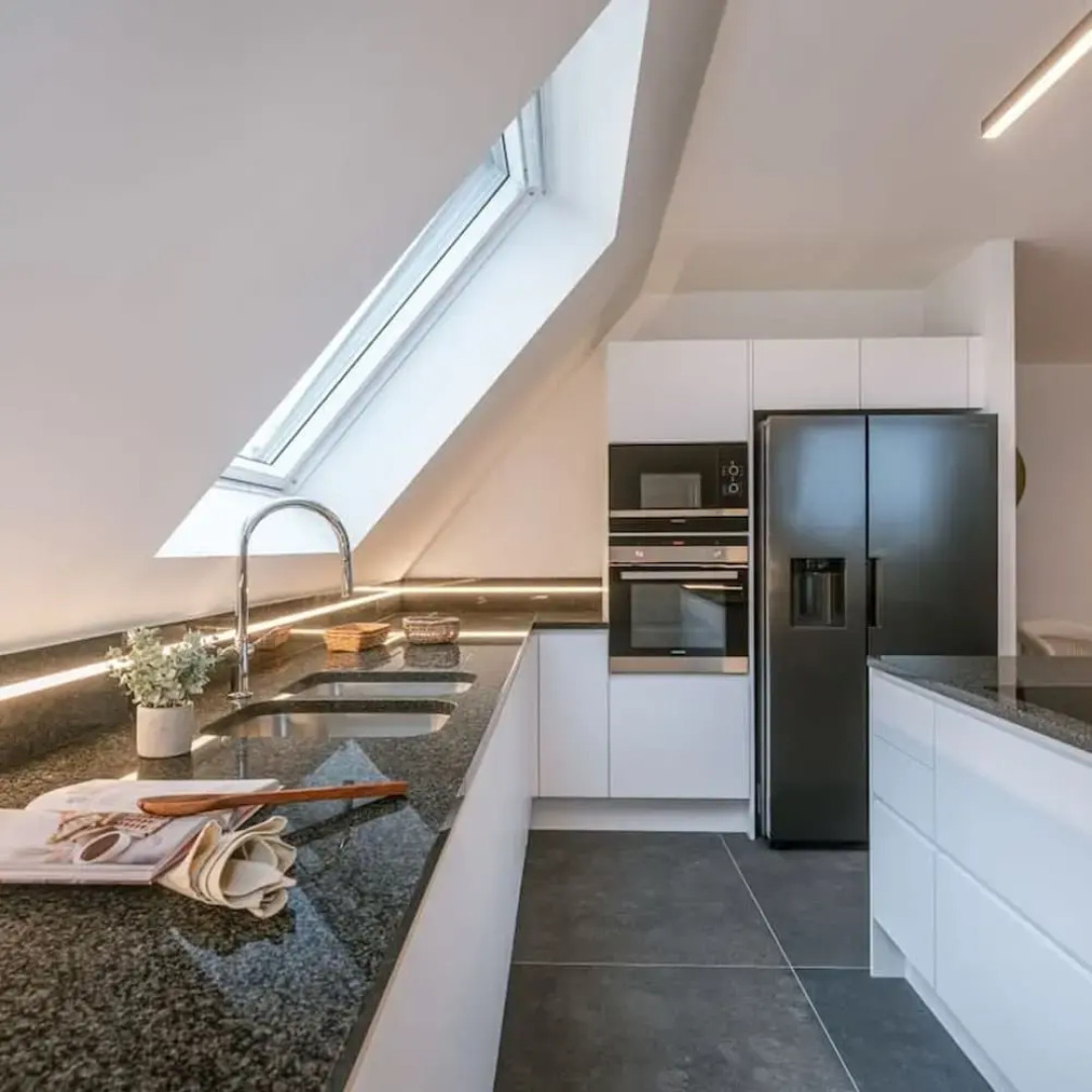 Luxurious Apartment With Parking