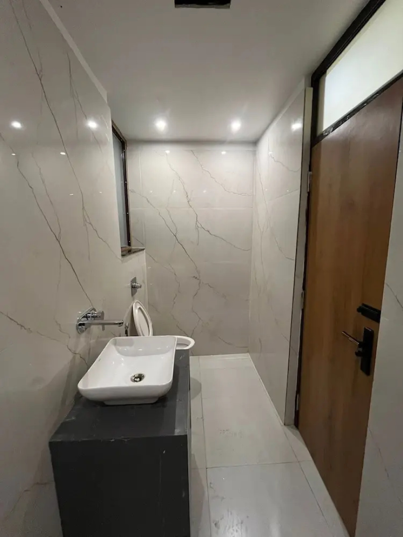 OYO 26773 Hotel Satyam Inn