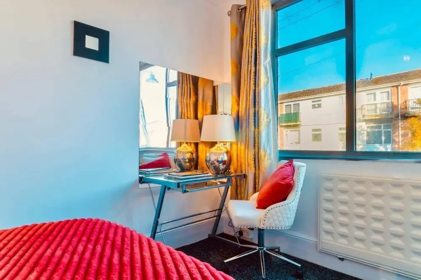 Rayleigh Retreat-spacious Family 3 Bed Apartment