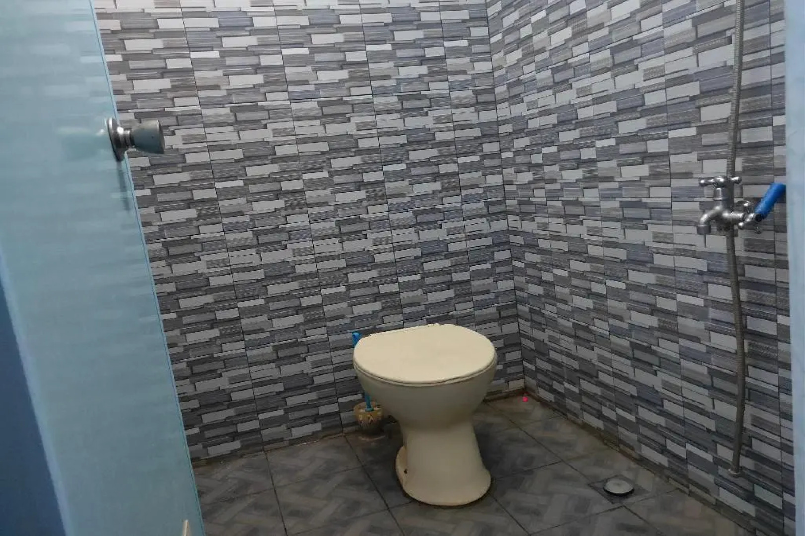 OYO 3012 Coupis Guesthouse Syariah