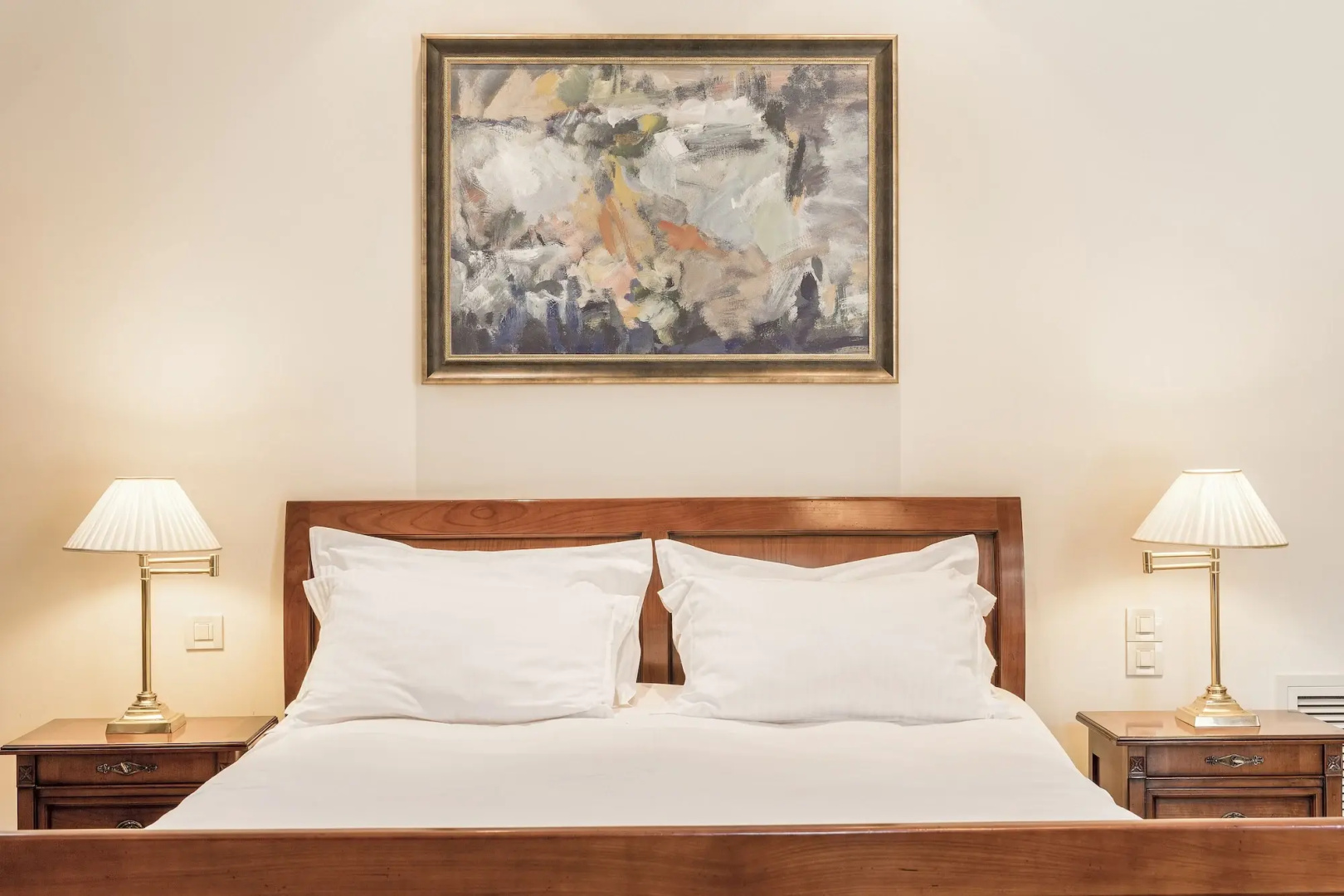 Xenon Inn