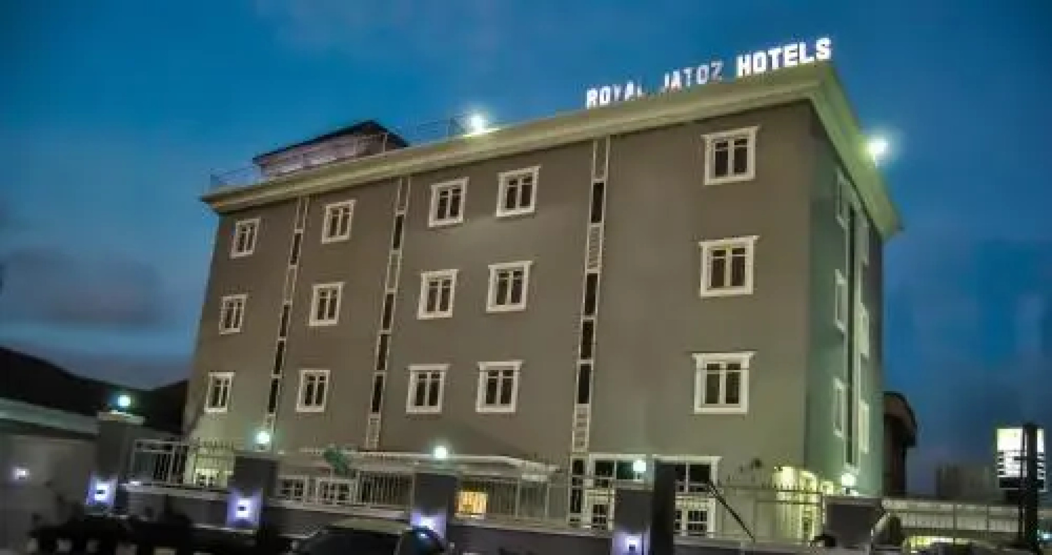 Royal Jatoz Hotels