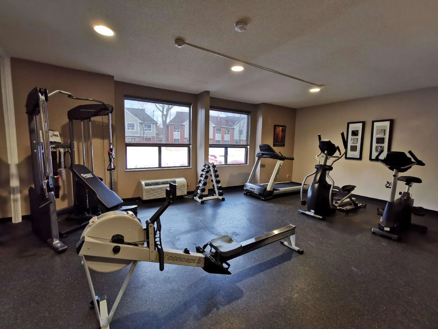 Best Western Plus Rose City Suites