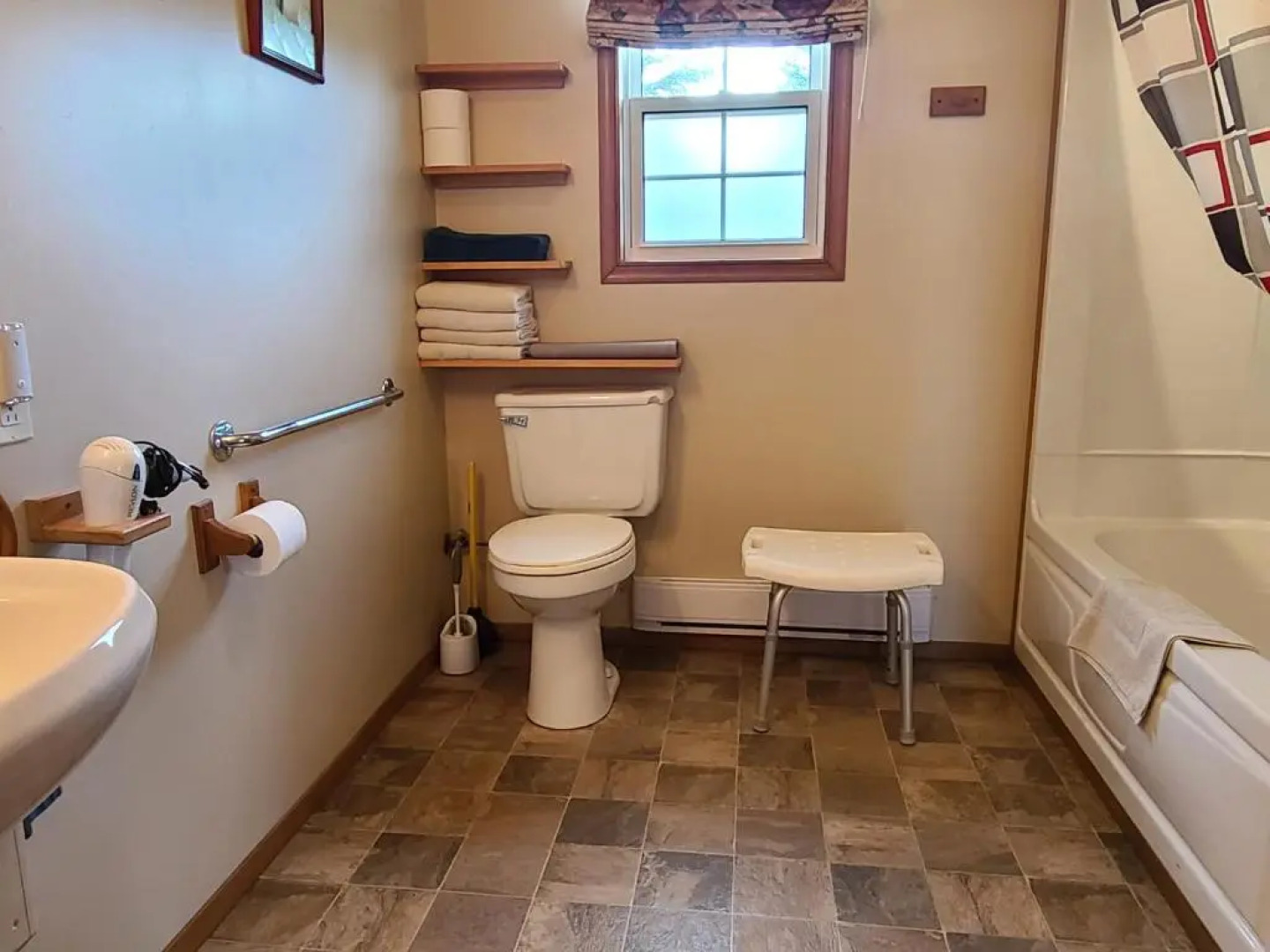 Lonely Rock Seaside Bungalows