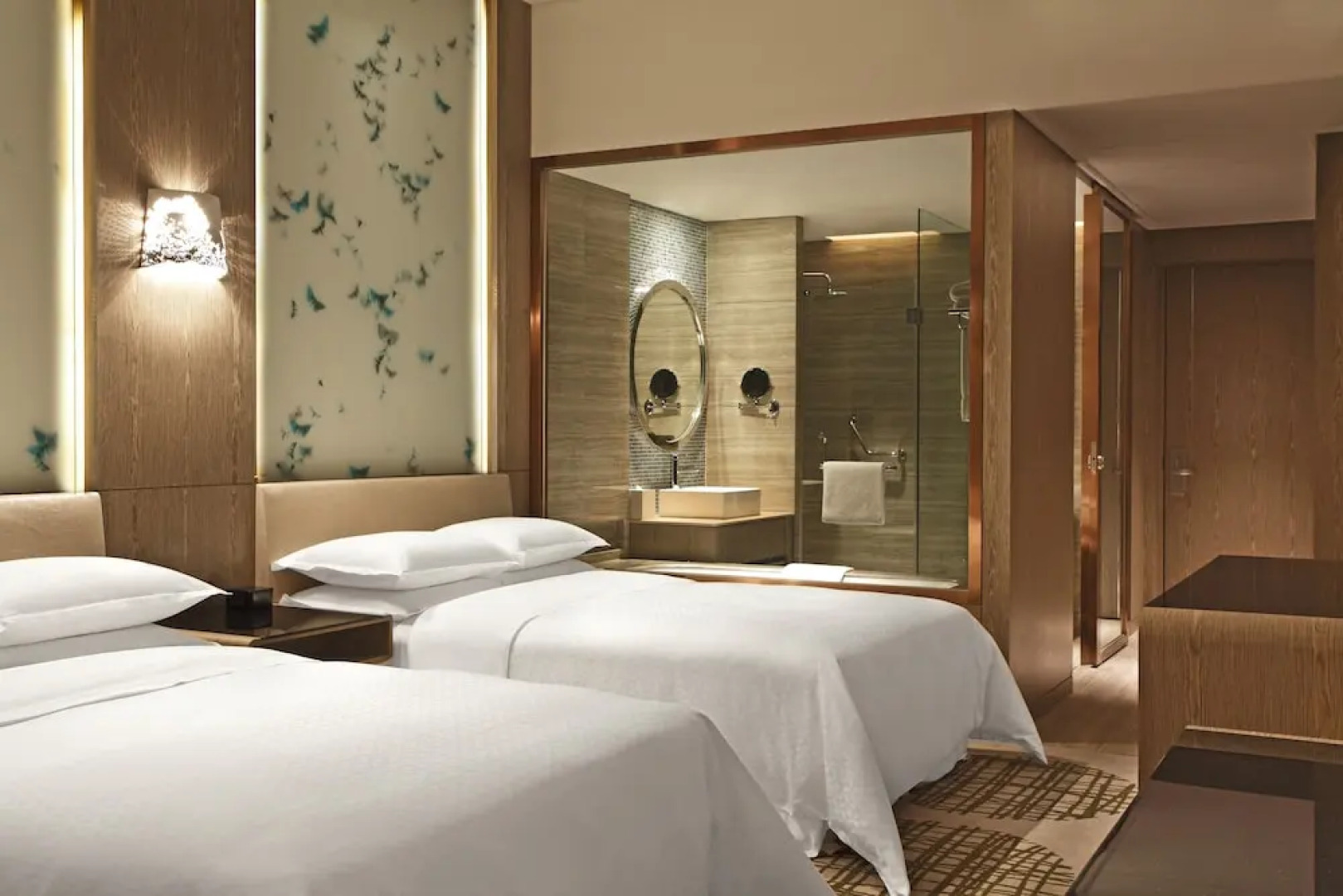 Four Points by Sheraton Luohe