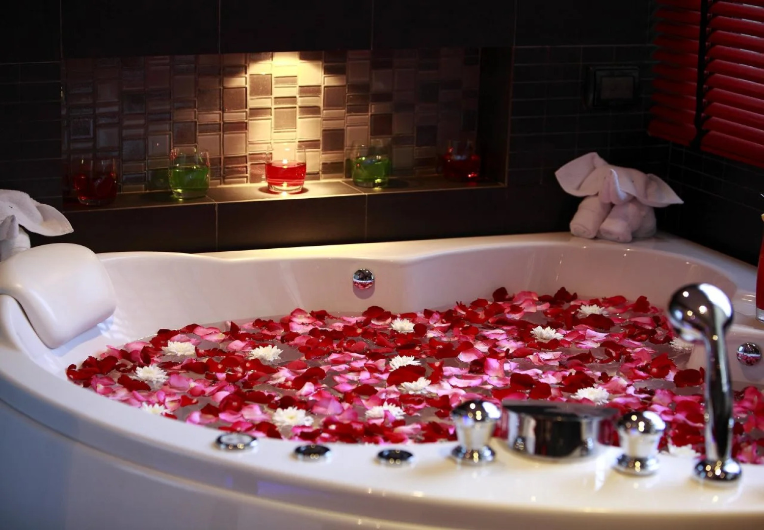 Absolute Bangla Suites