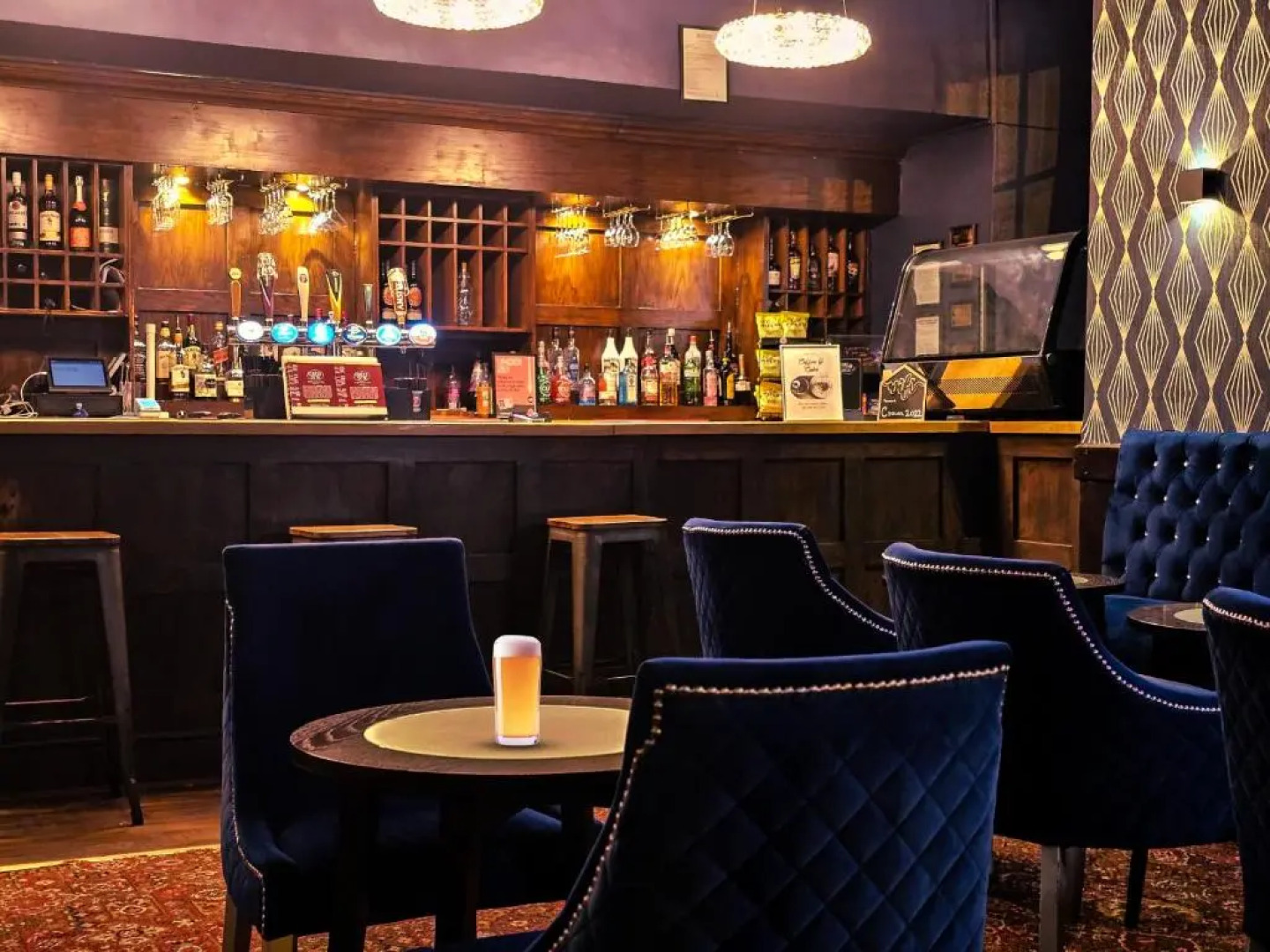 OYO Crown Hotel Stone